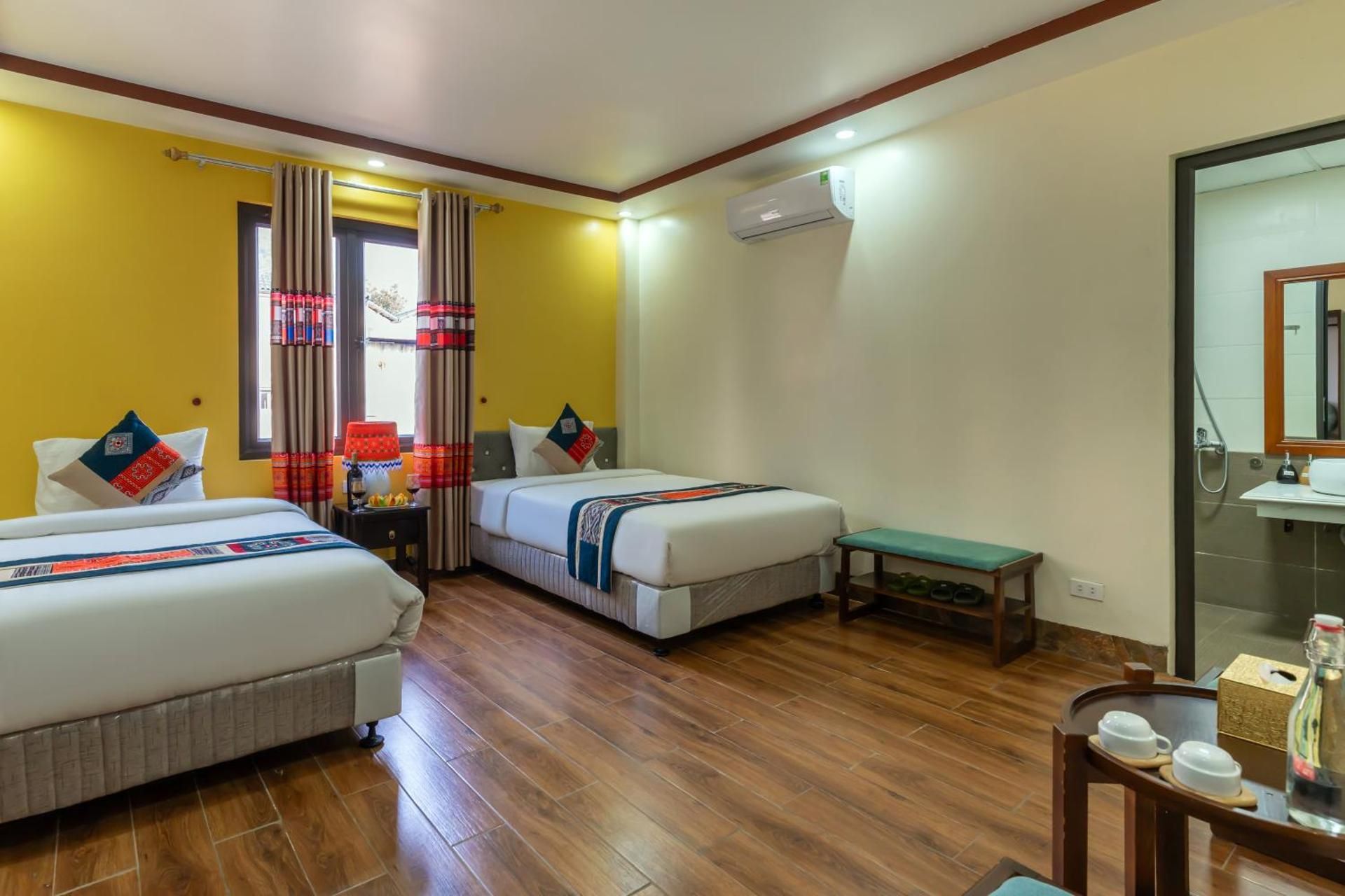 Standard Twin Room