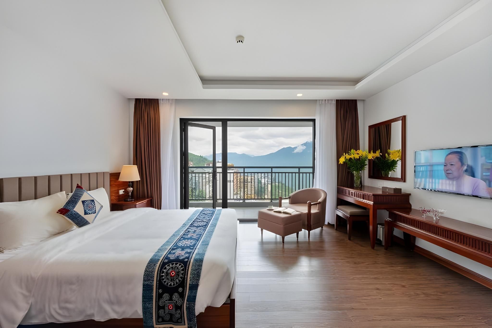 Superior Balcony