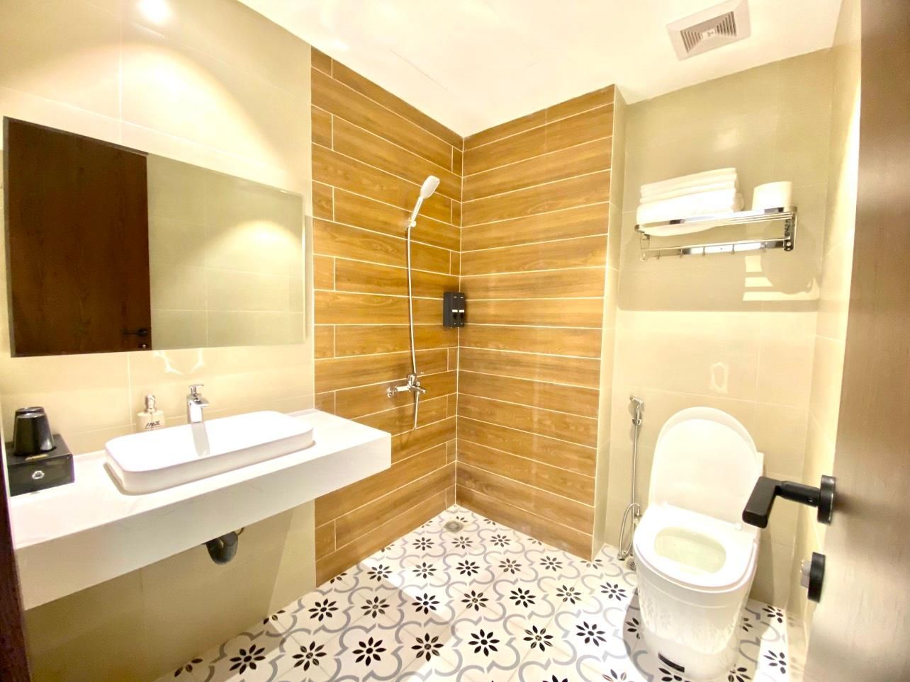 Sapa Legacy Hotel Family Twin City View 3