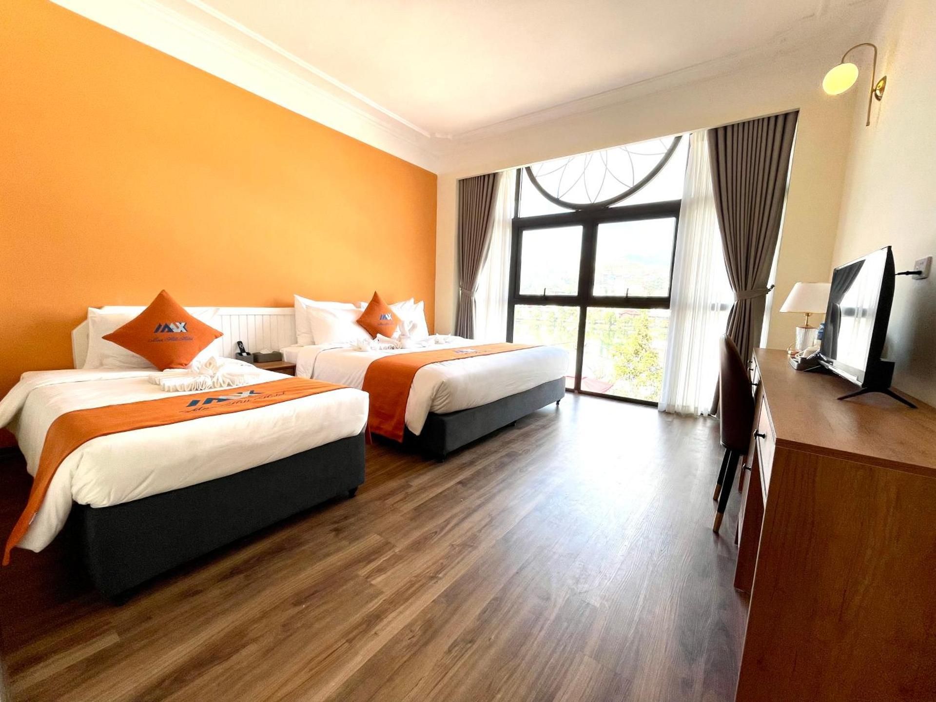 Deluxe Triple Room