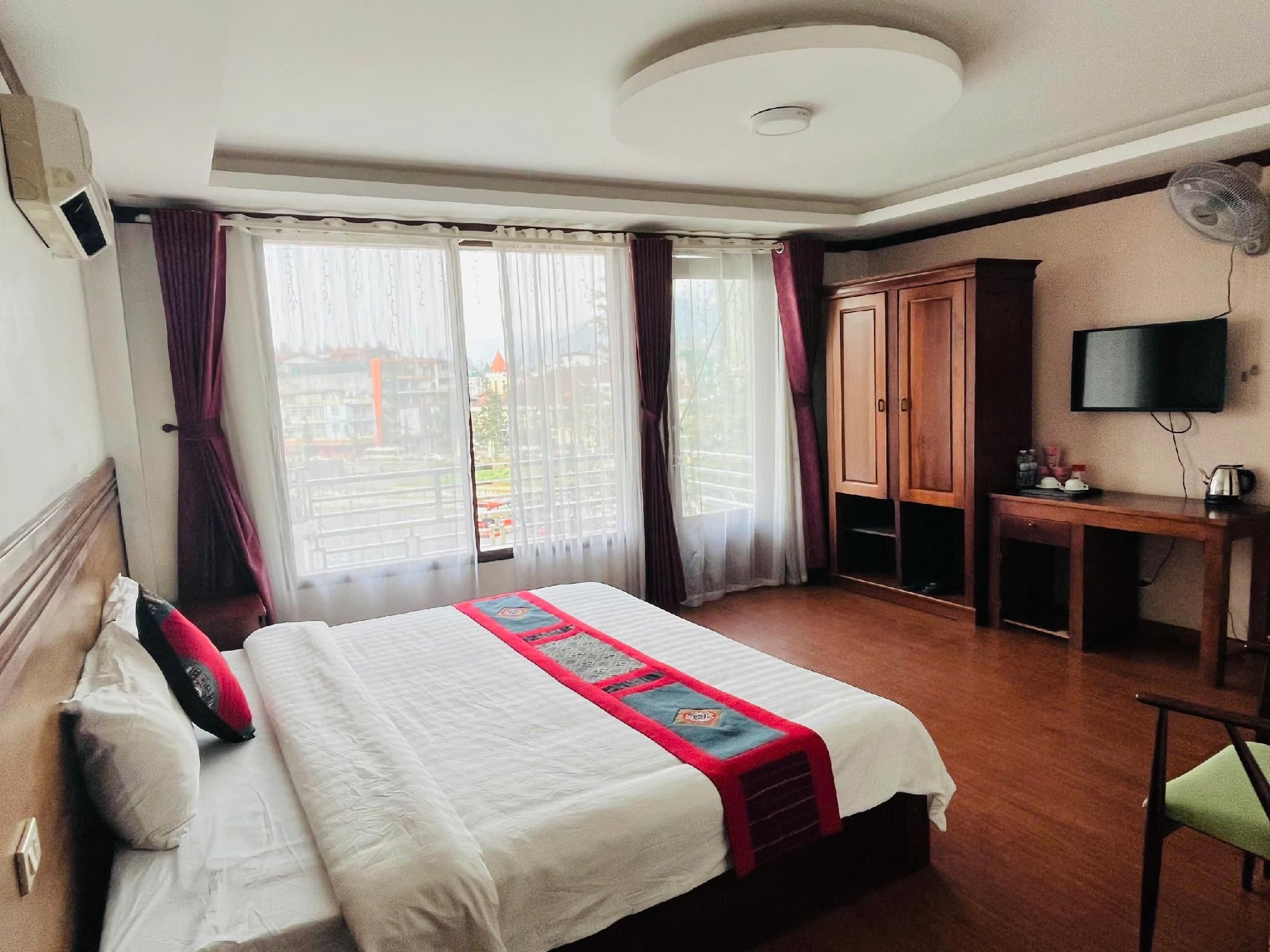 Superior Double Room with Balcony