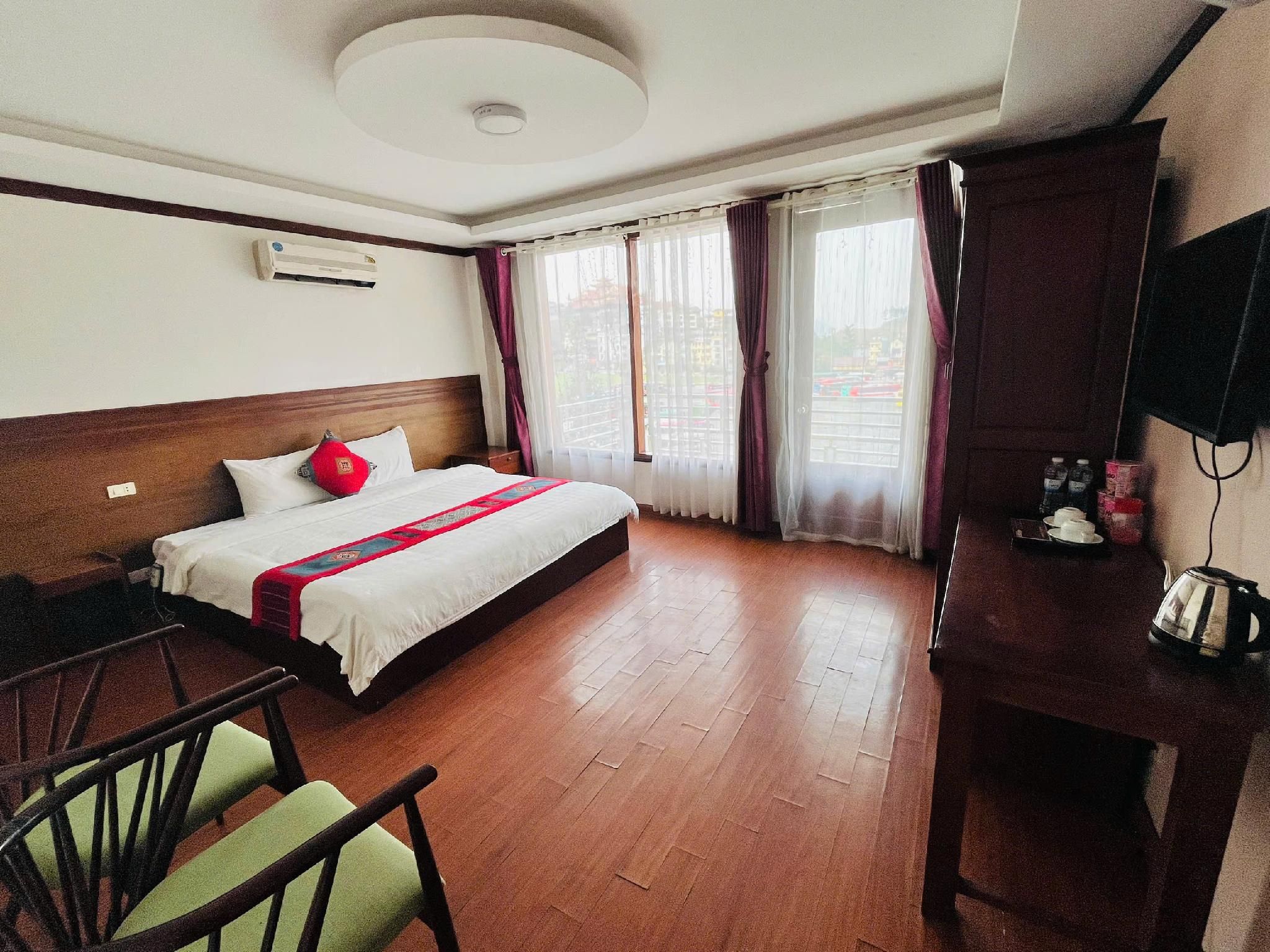 Superior Double Room with Balcony