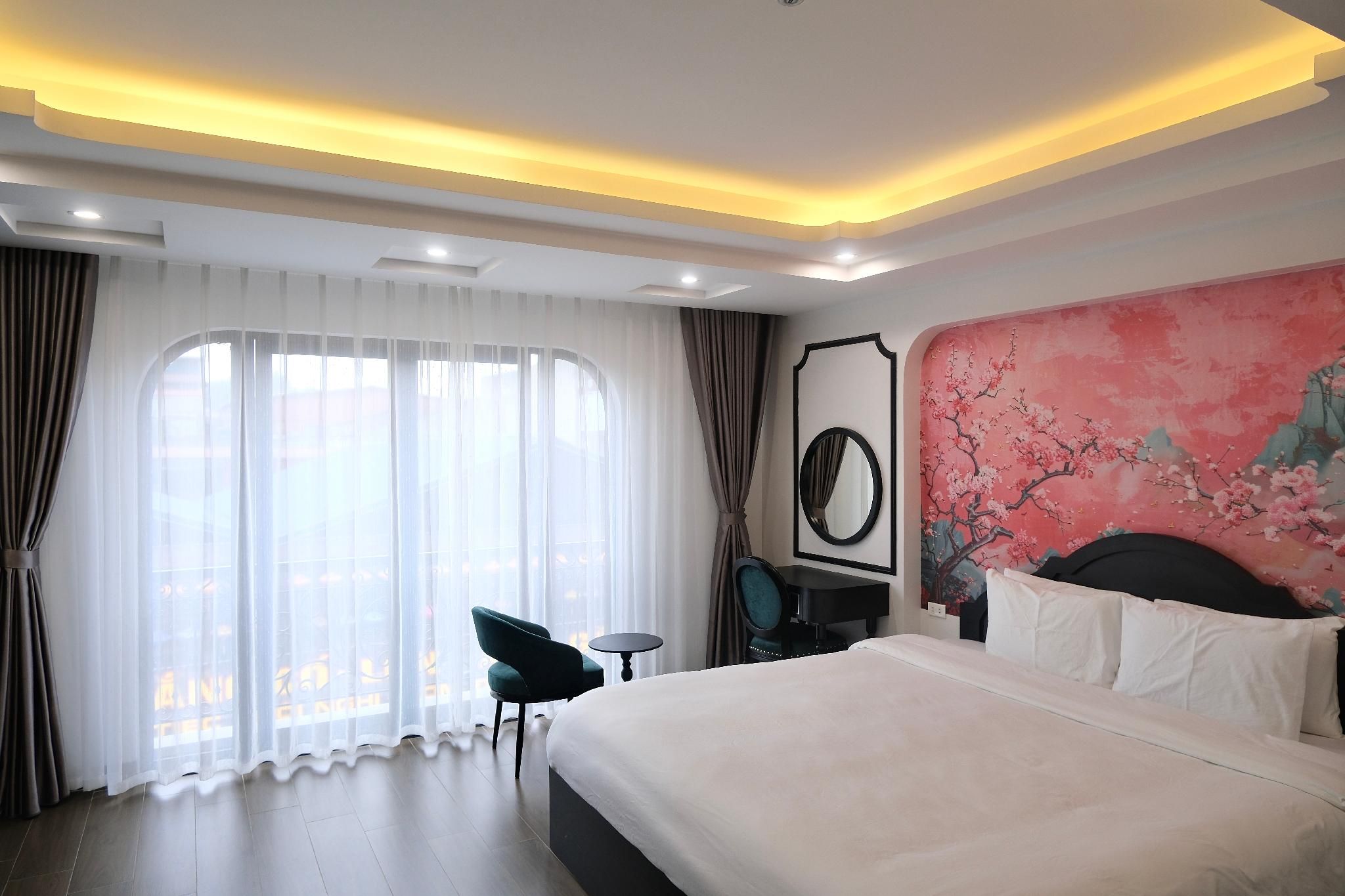 Deluxe - 1 King Bed