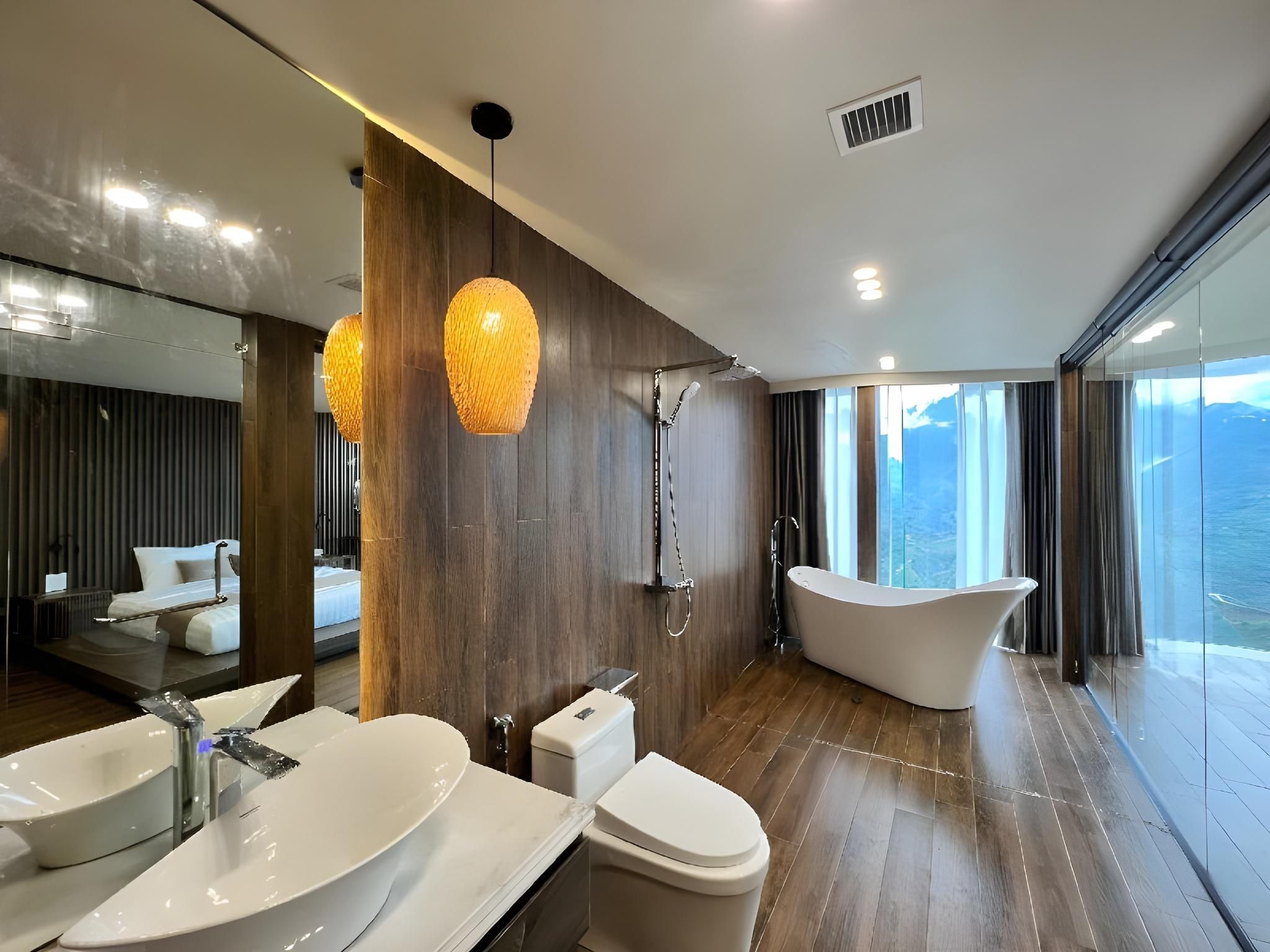 Viettrekking Sapa Mountain View Double Room 2