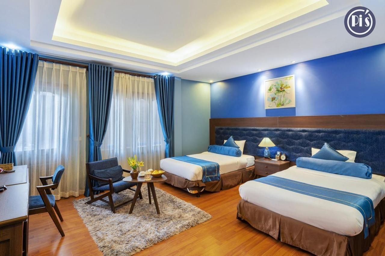 Triple Room with Mountain View
