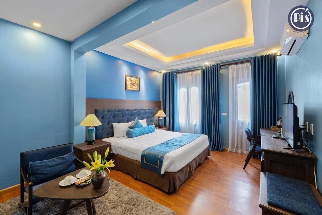 Double Room with Mountain View