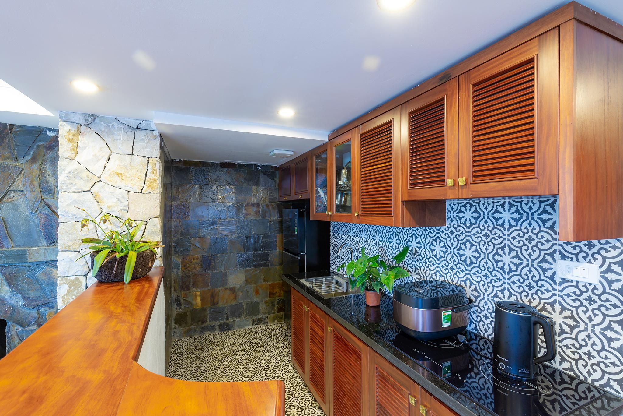 One Bedroom Apartment