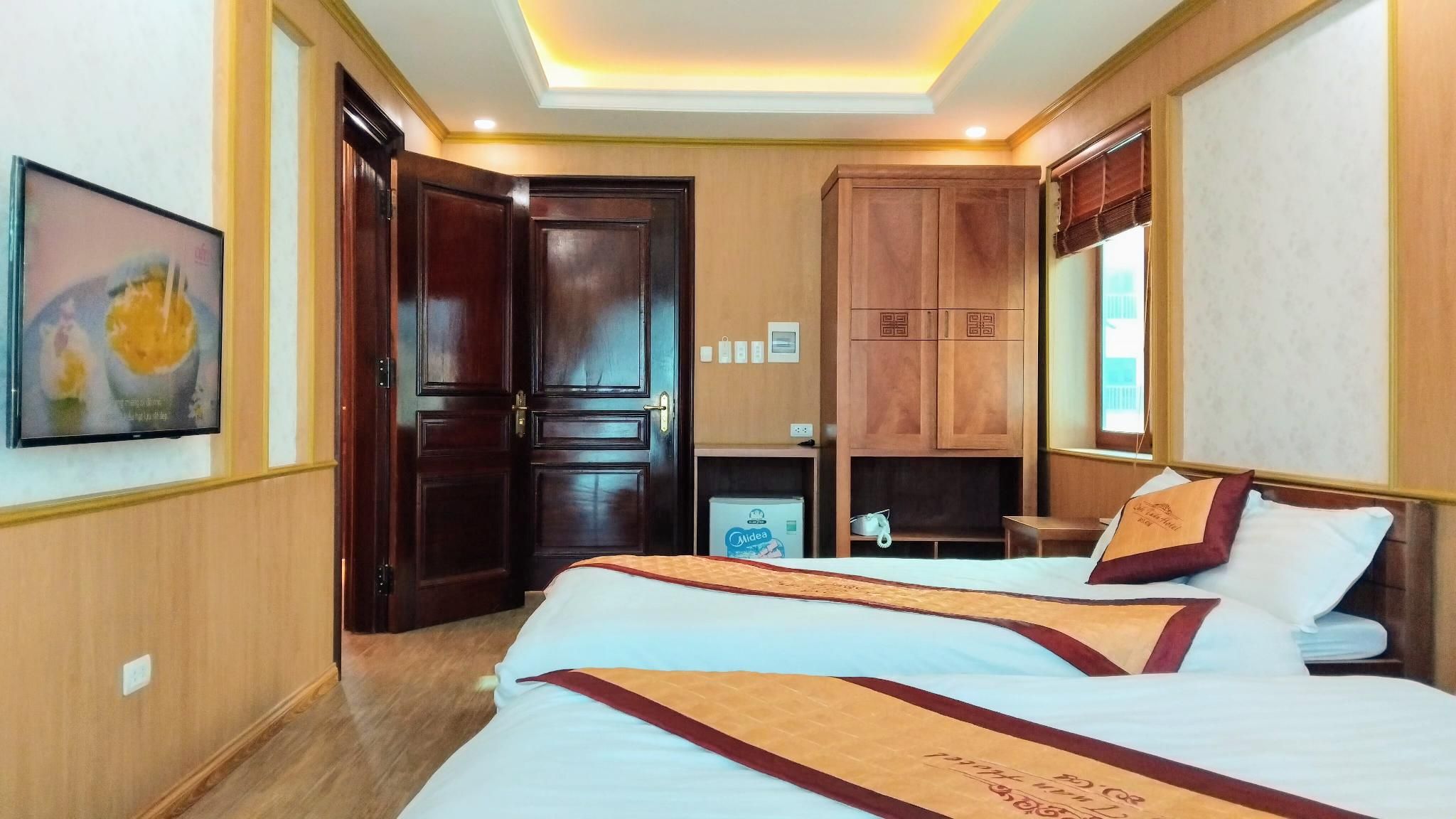 Junior Family Suite for 2 Adults and 2 Children