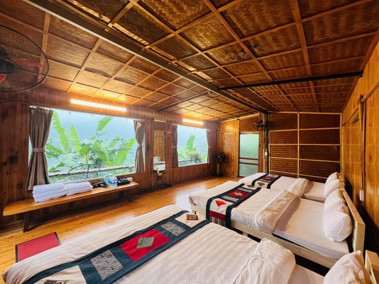 Family Room with Garden View