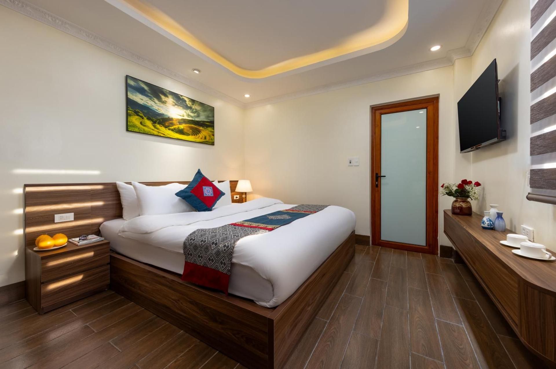 King Room with Mountain View