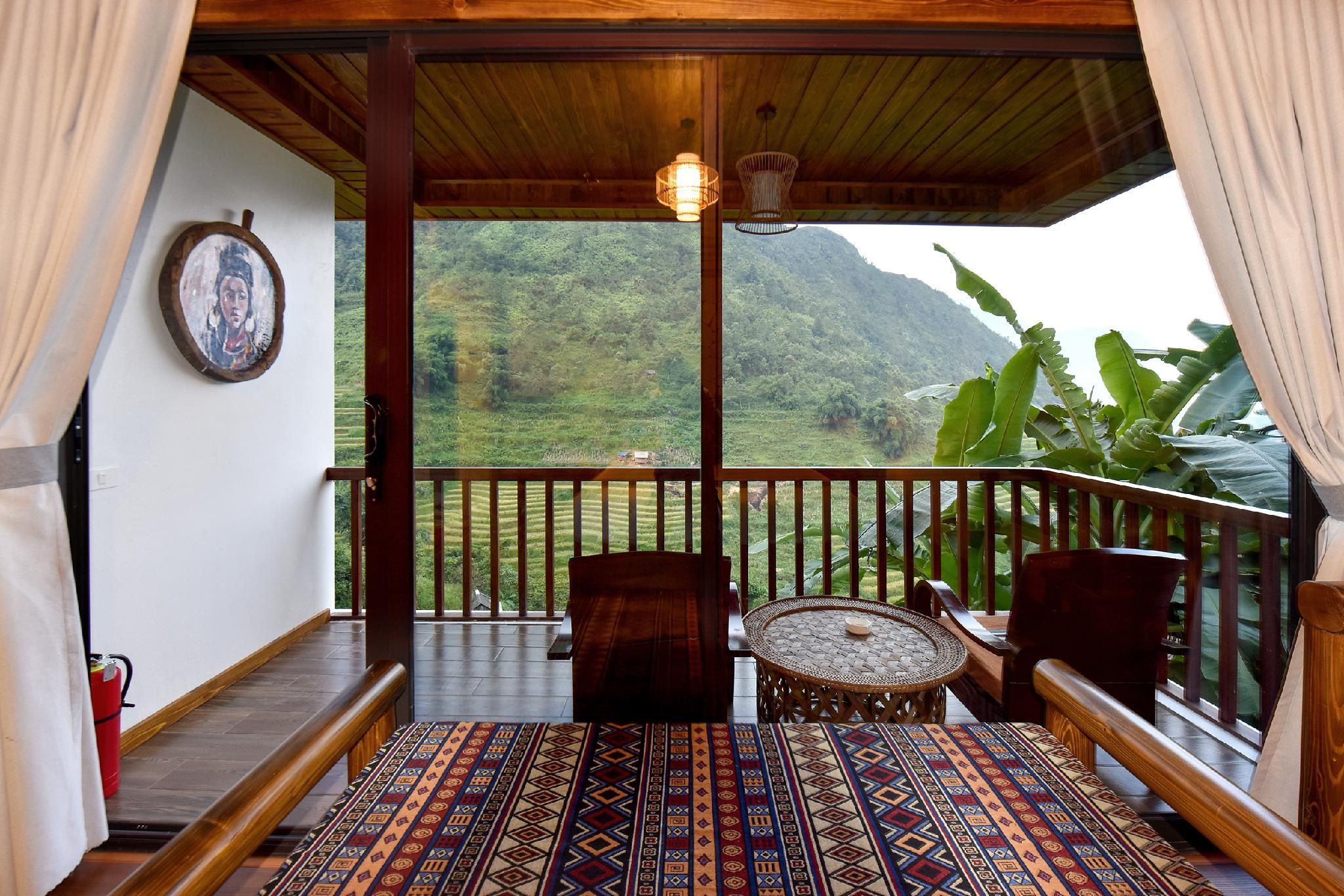 King Room with Mountain View