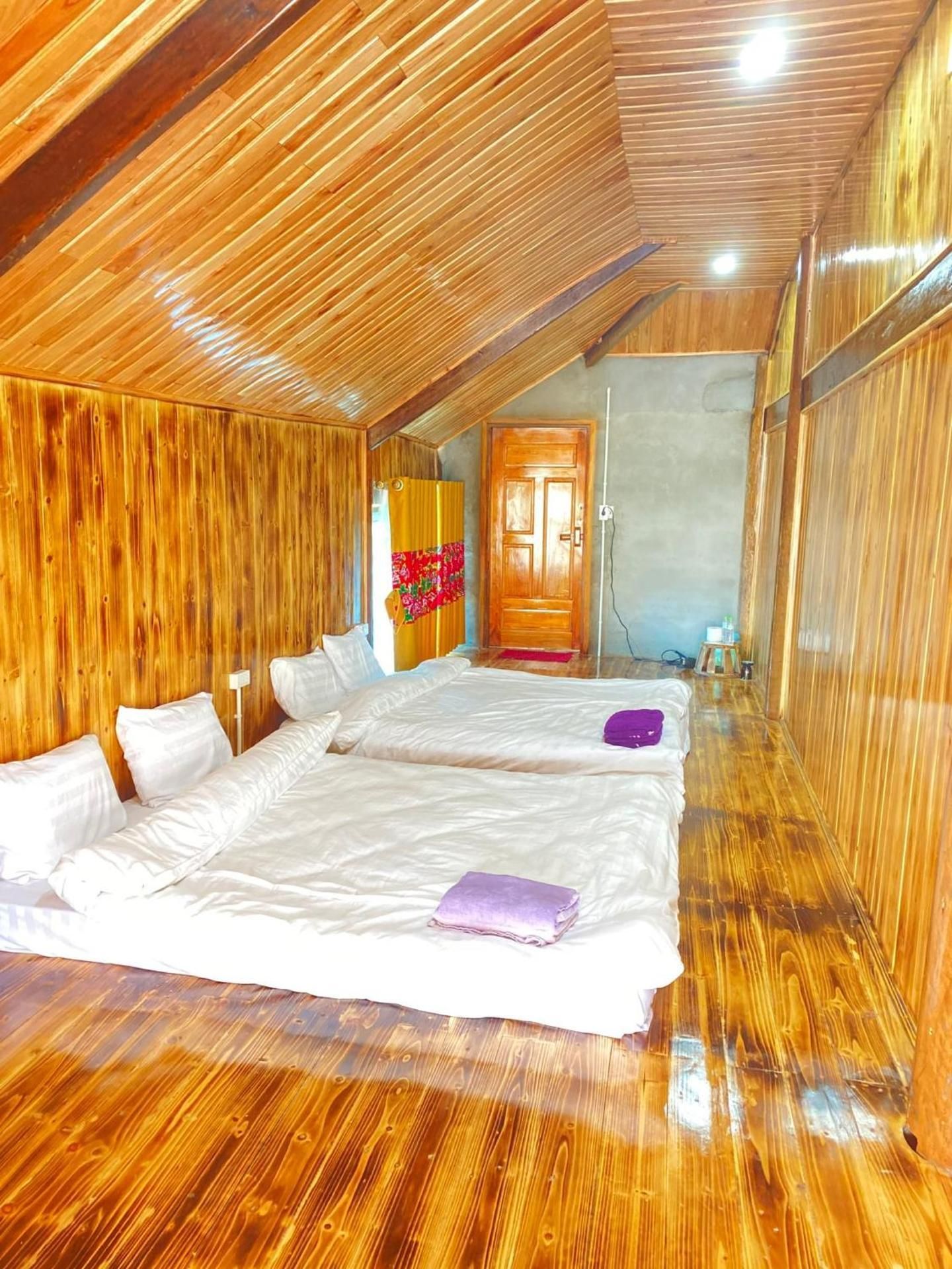 Hoa Chanh Bungalow Deluxe Double or Twin Room 2