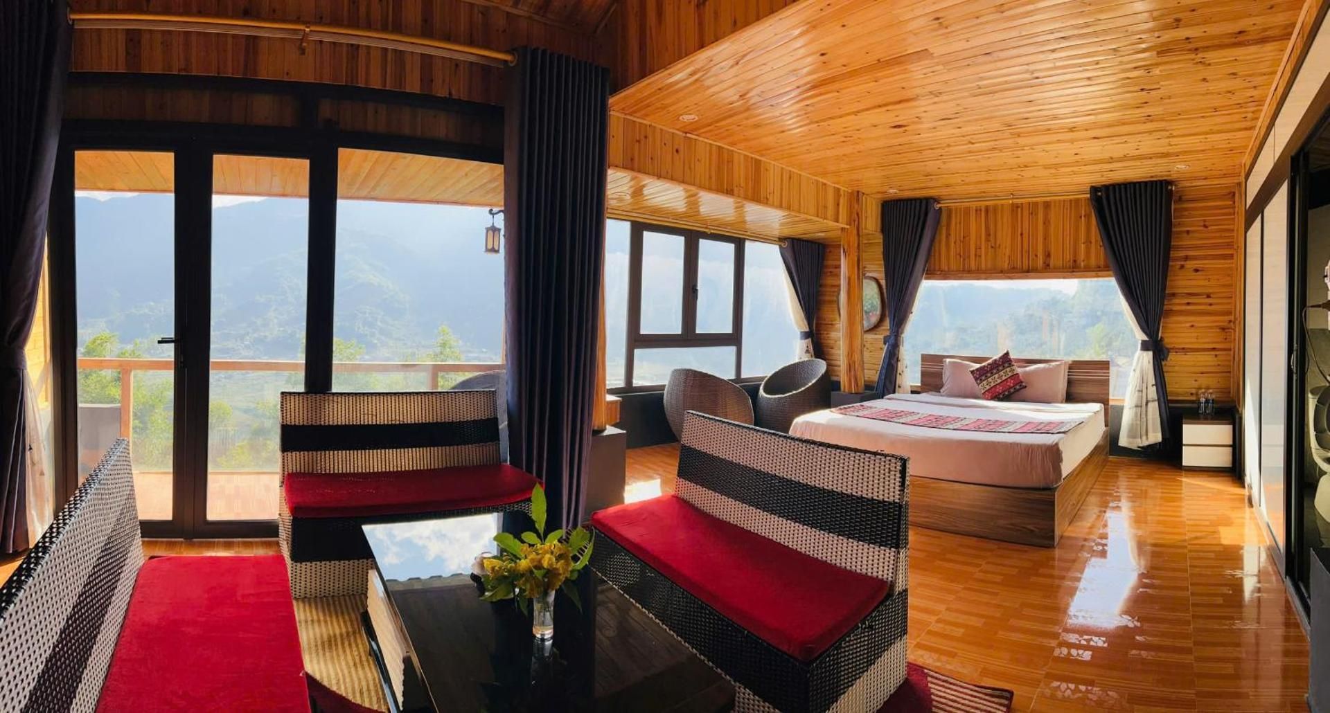 Junior Suite with Mountain View