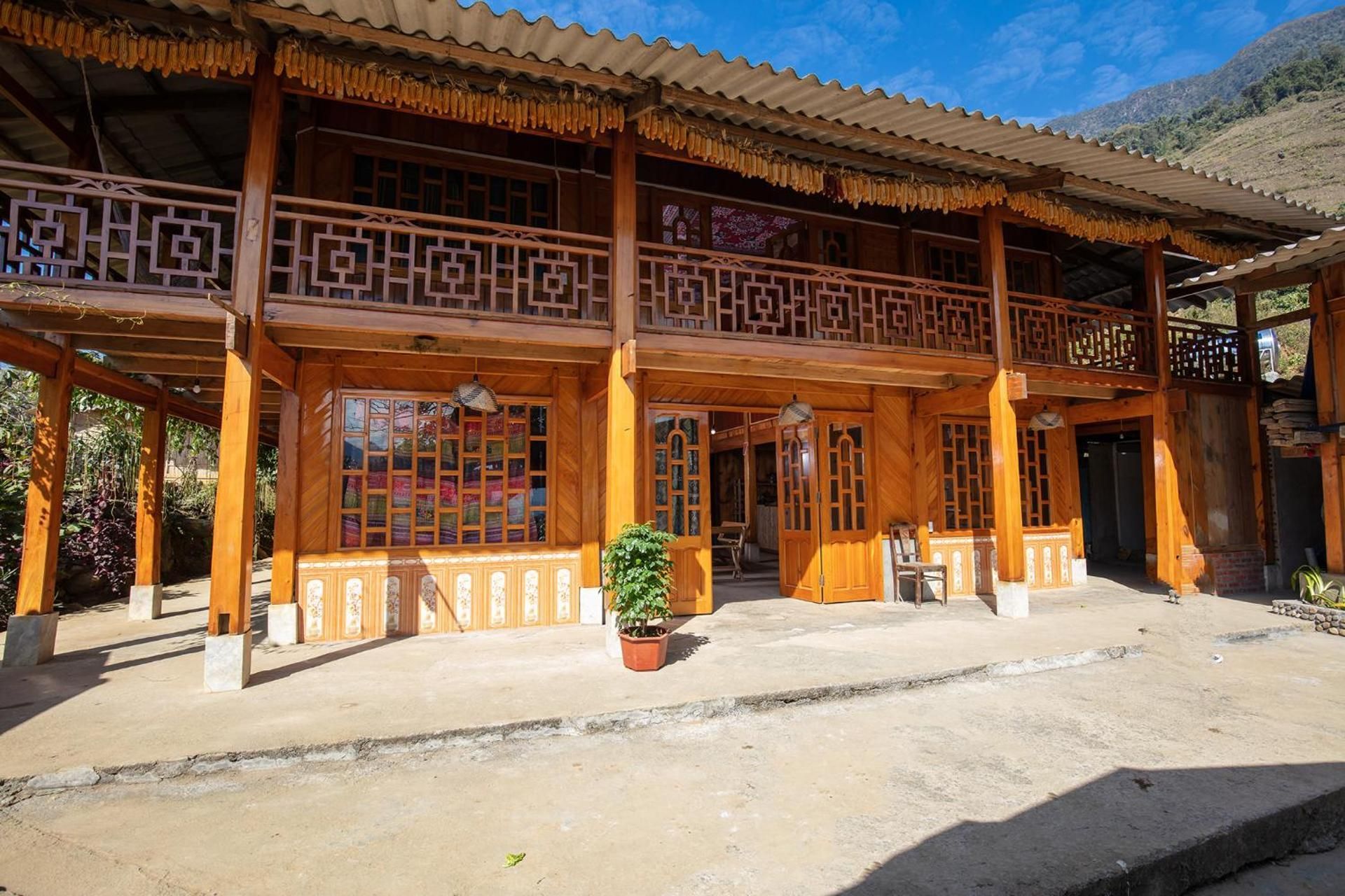 Hmong Sister House