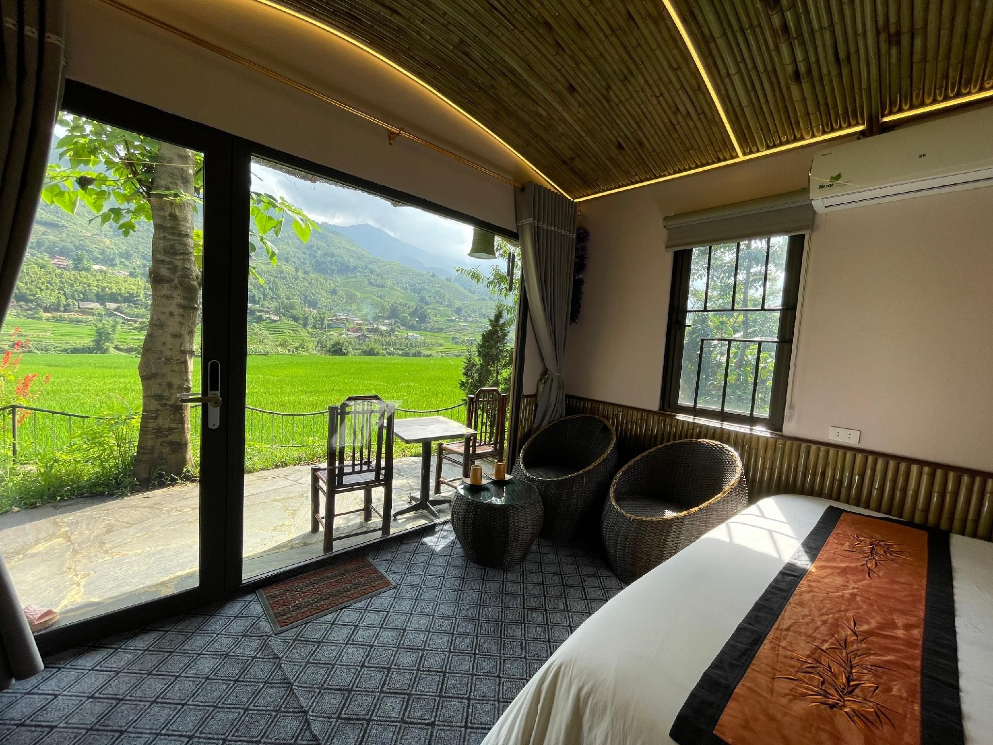 One Bedroom Deluxe Mountain View