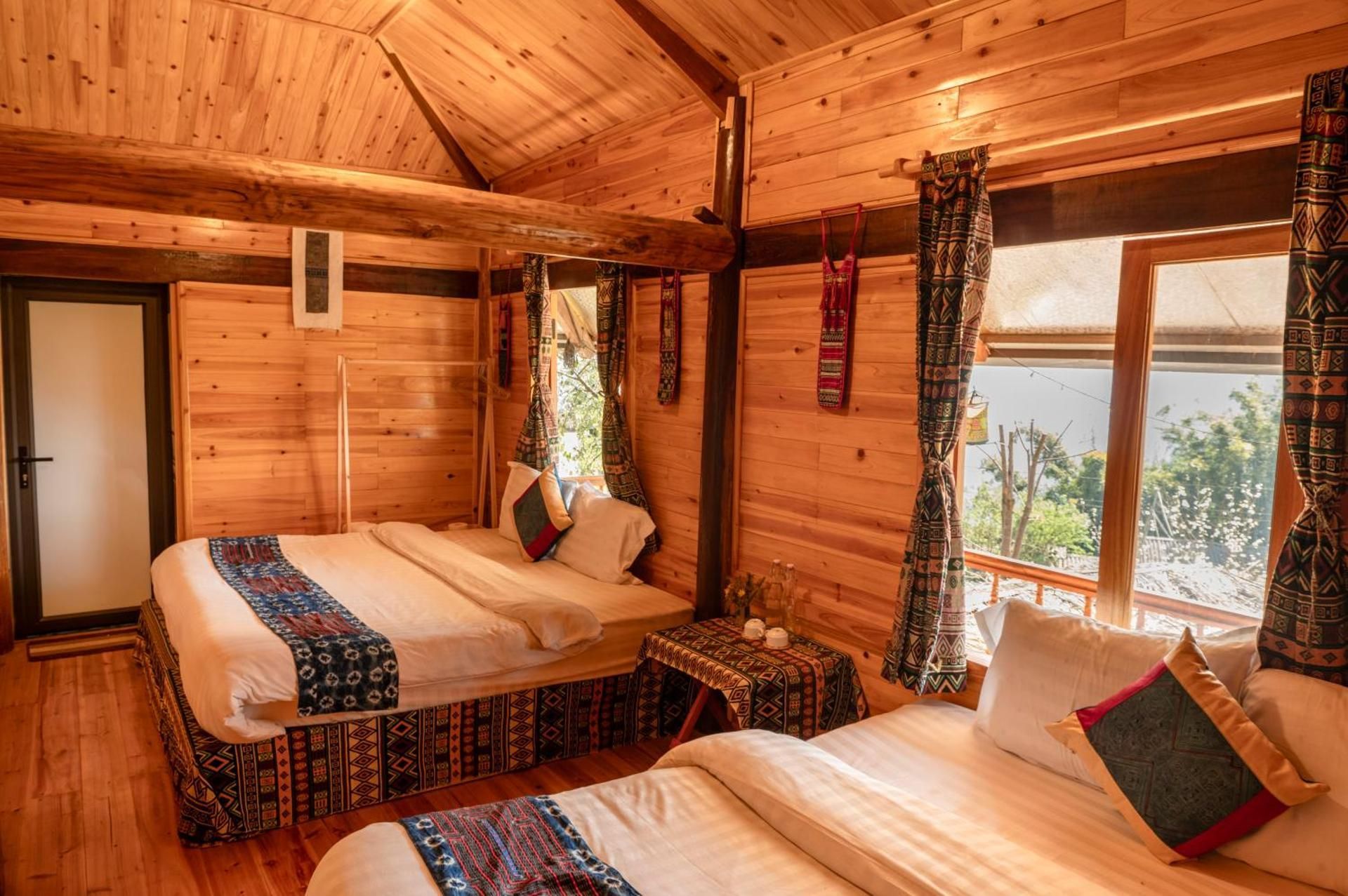 Quadruple Room with Mountain View