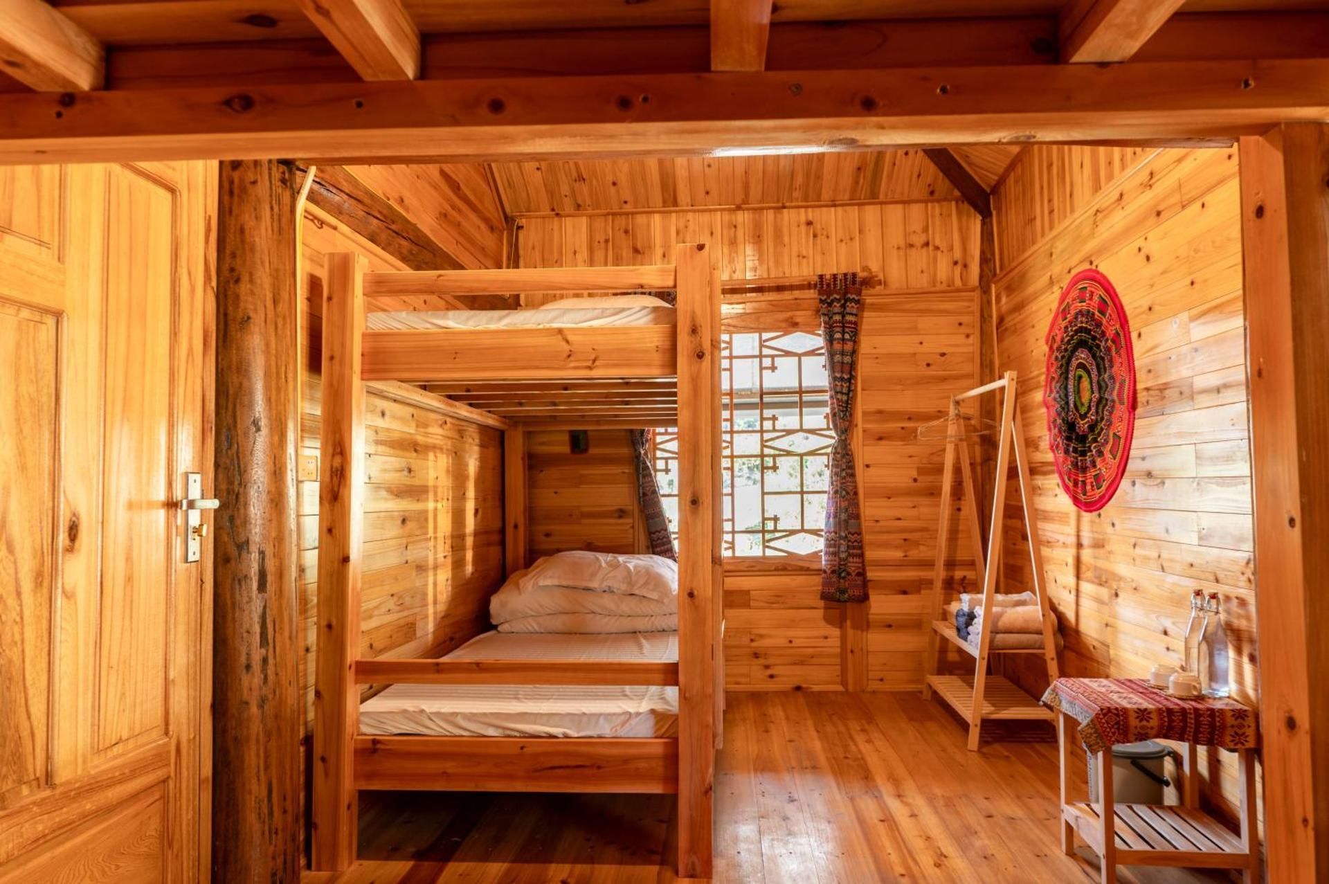 Bunk Bed in Mixed Dormitory Room