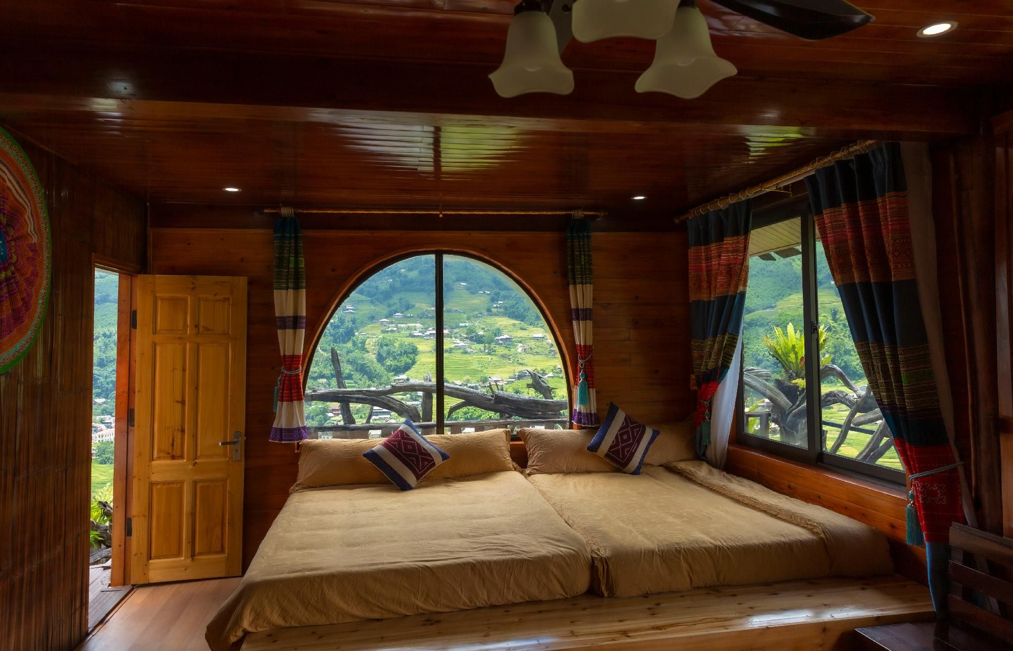 Deluxe Family Room