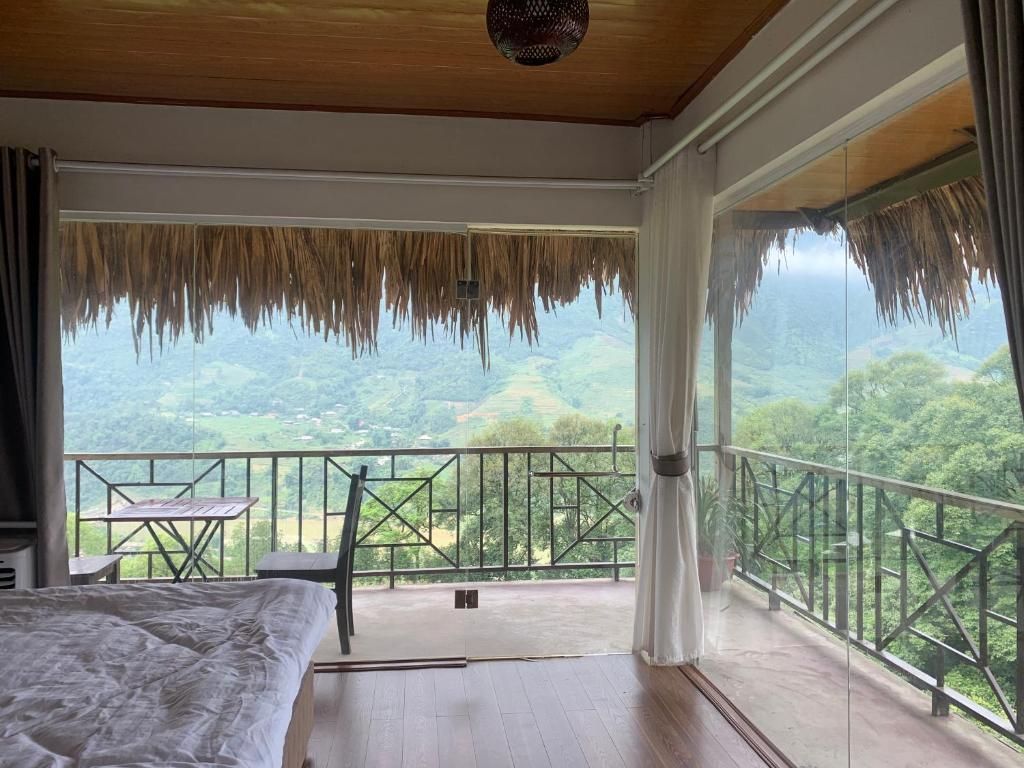 Deluxe Mountain View