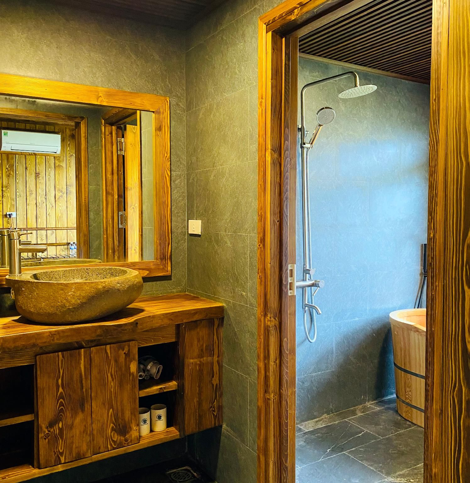 Deluxe Twin Bungalow