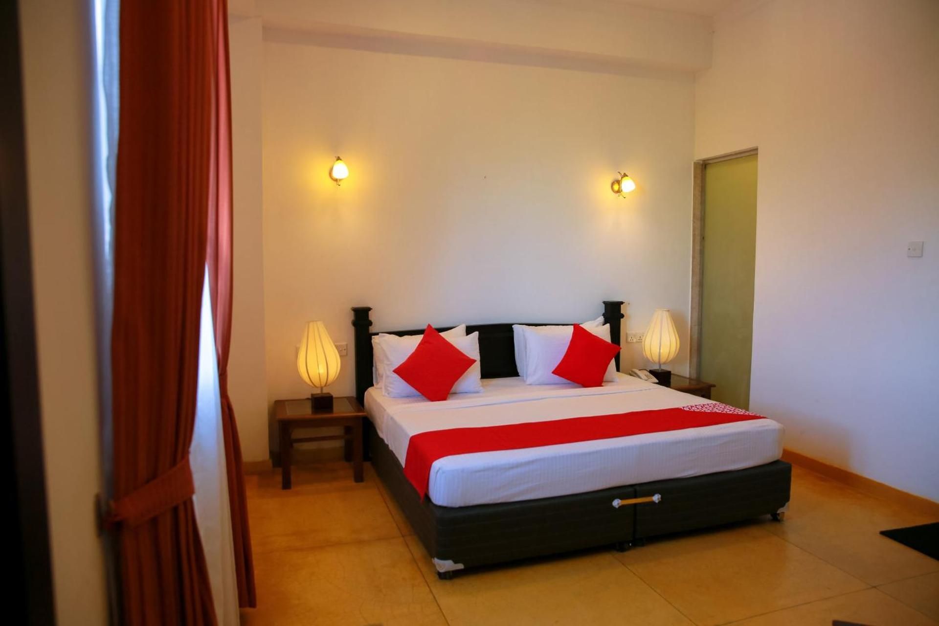 GLENLOCH TEA FACTORY HOTEL Deluxe Double 2