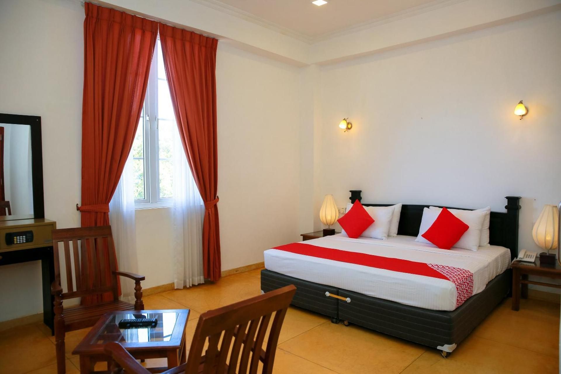 GLENLOCH TEA FACTORY HOTEL Deluxe Double