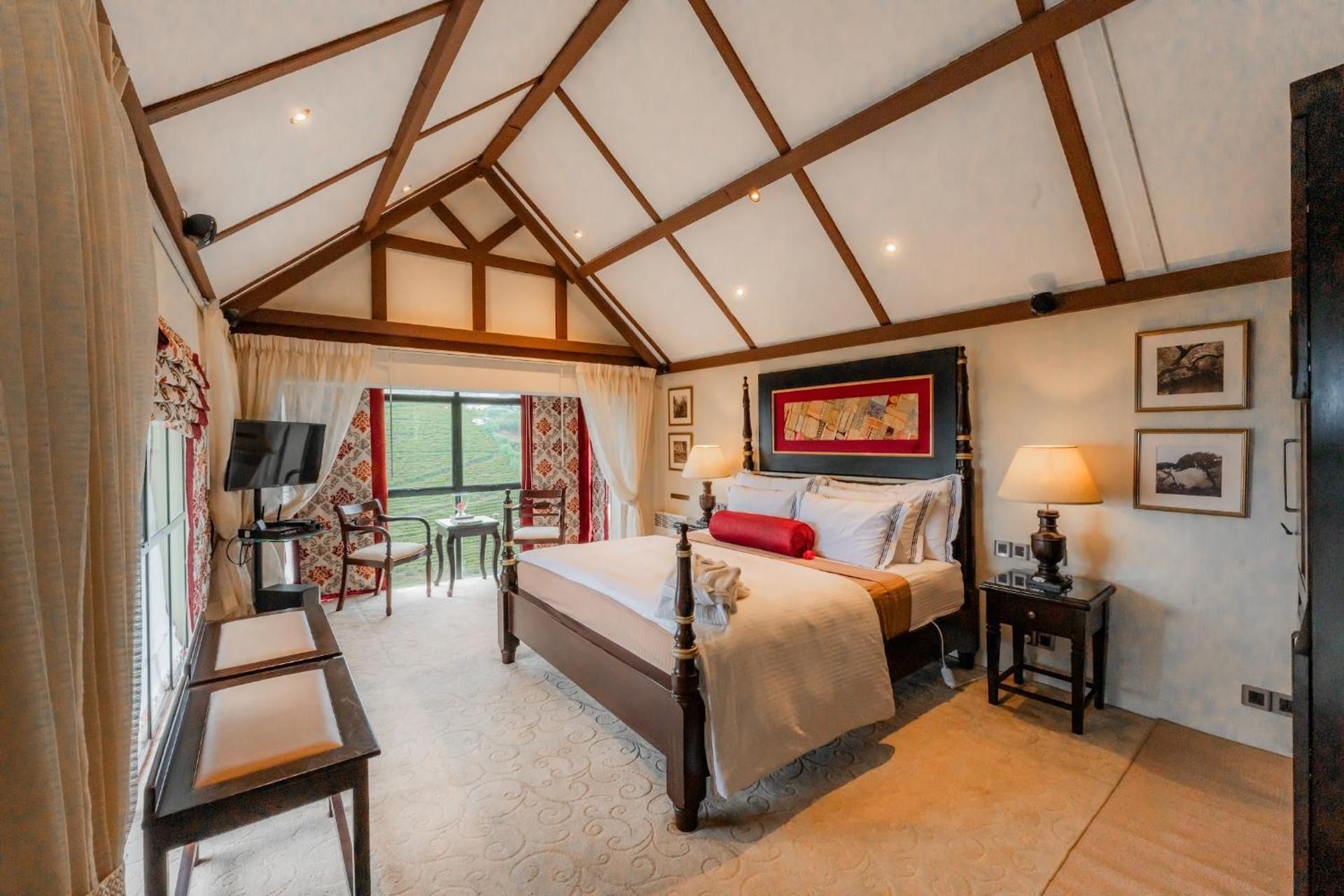 King Room with Mountain View