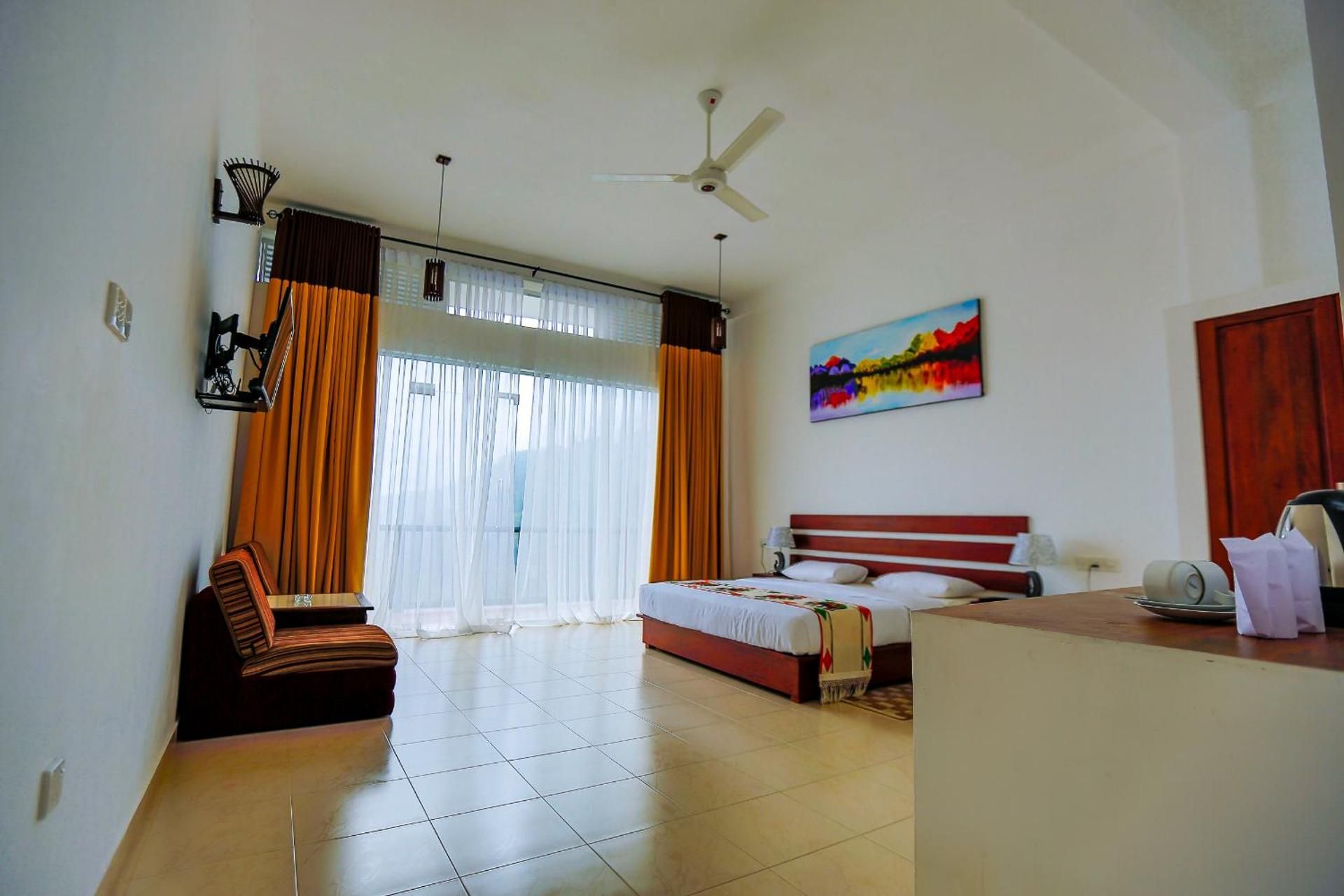 THURULIYA HOTEL Superior Room 2