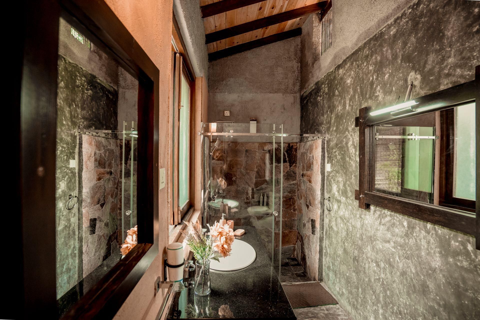 Luxury Room with Balcony