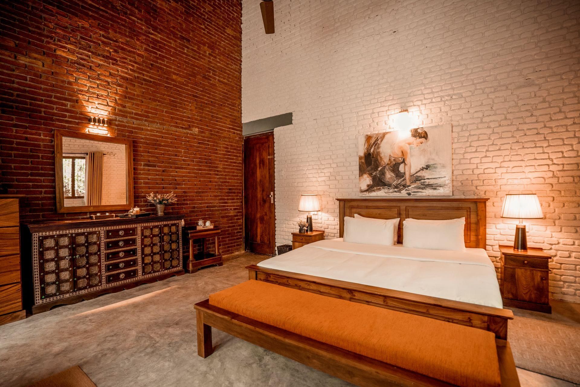 Luxury Room with Balcony