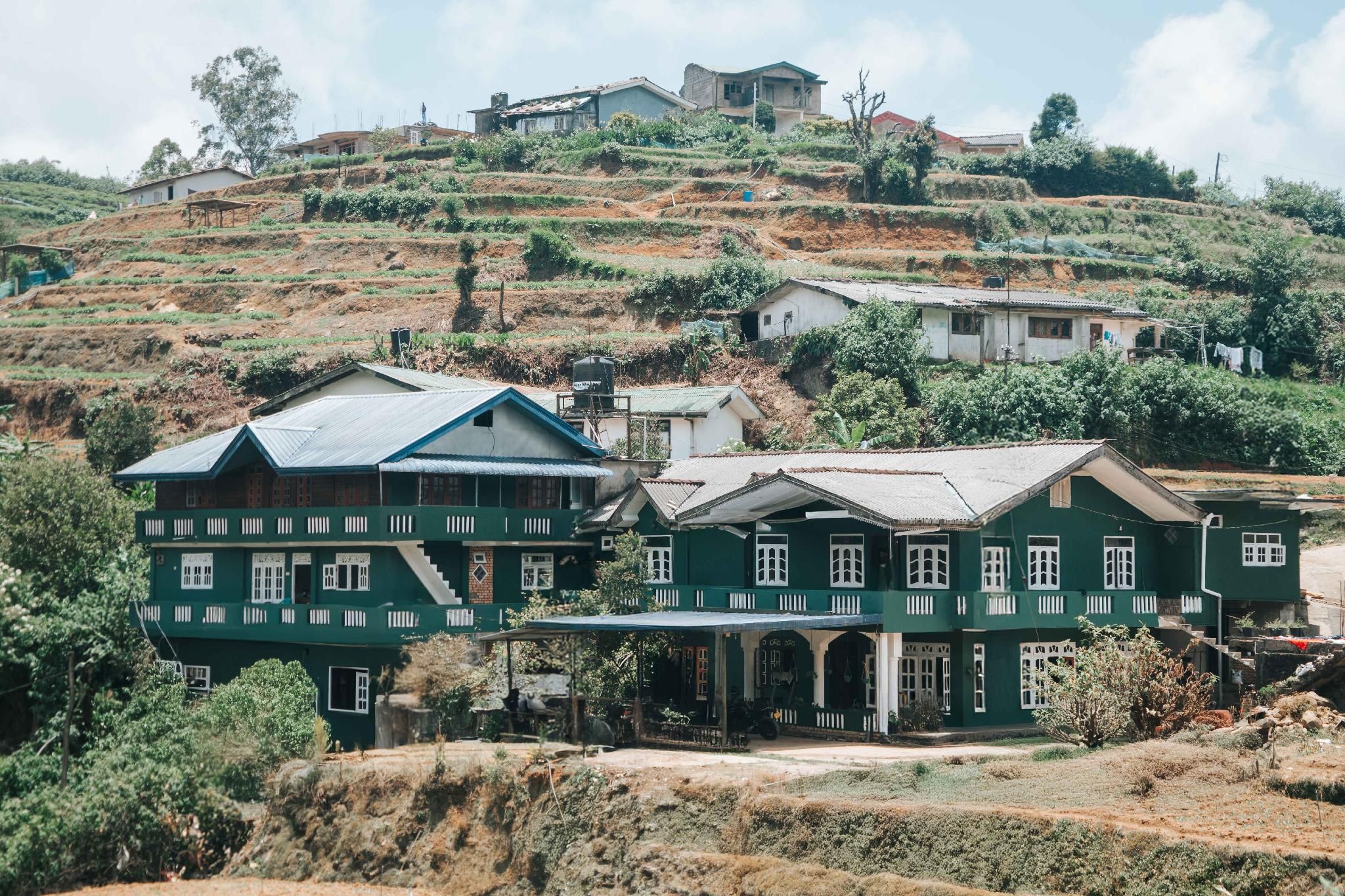Earth and Sky Hotel Nuwara Eliya