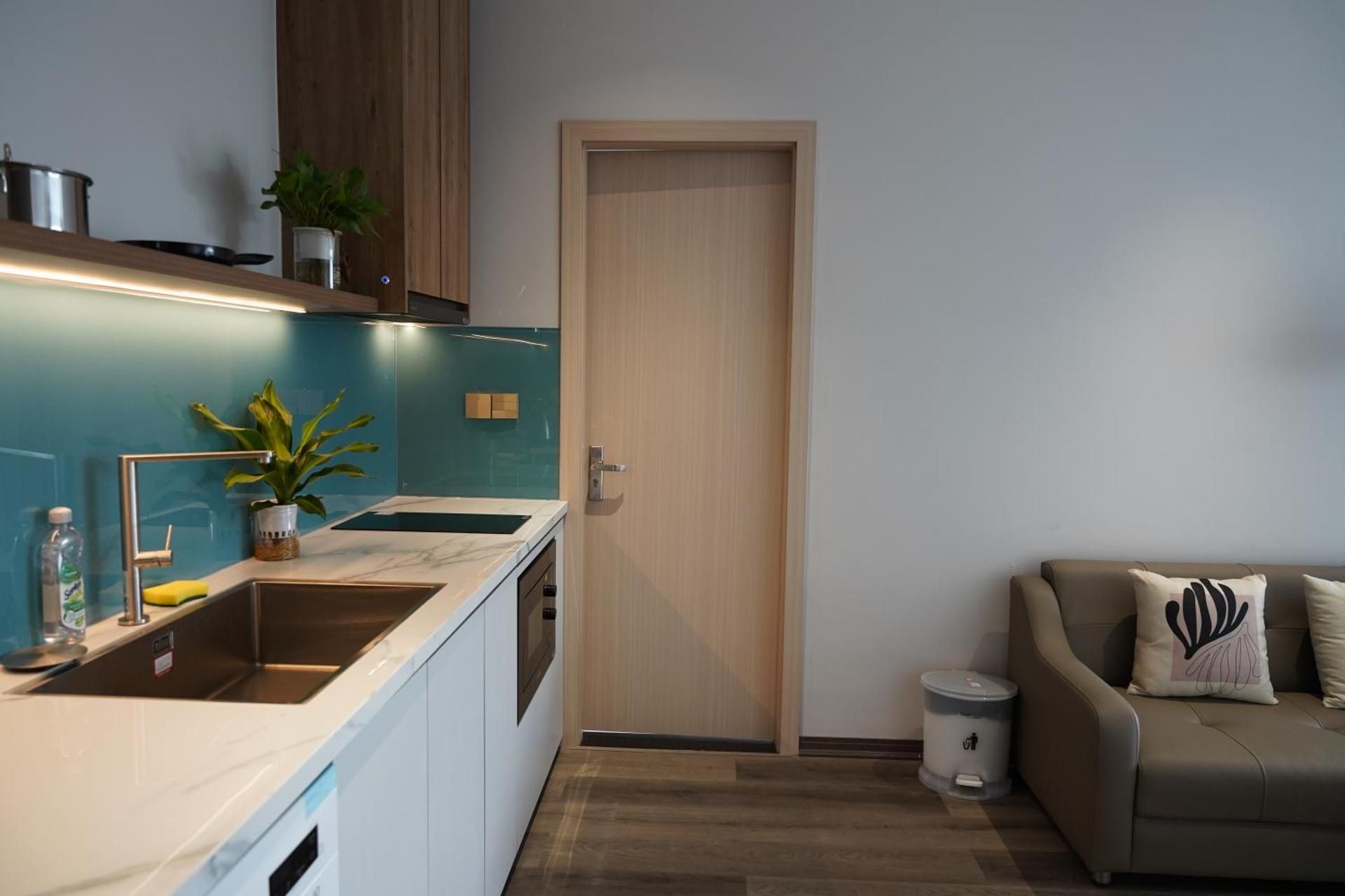 Apartment with City View