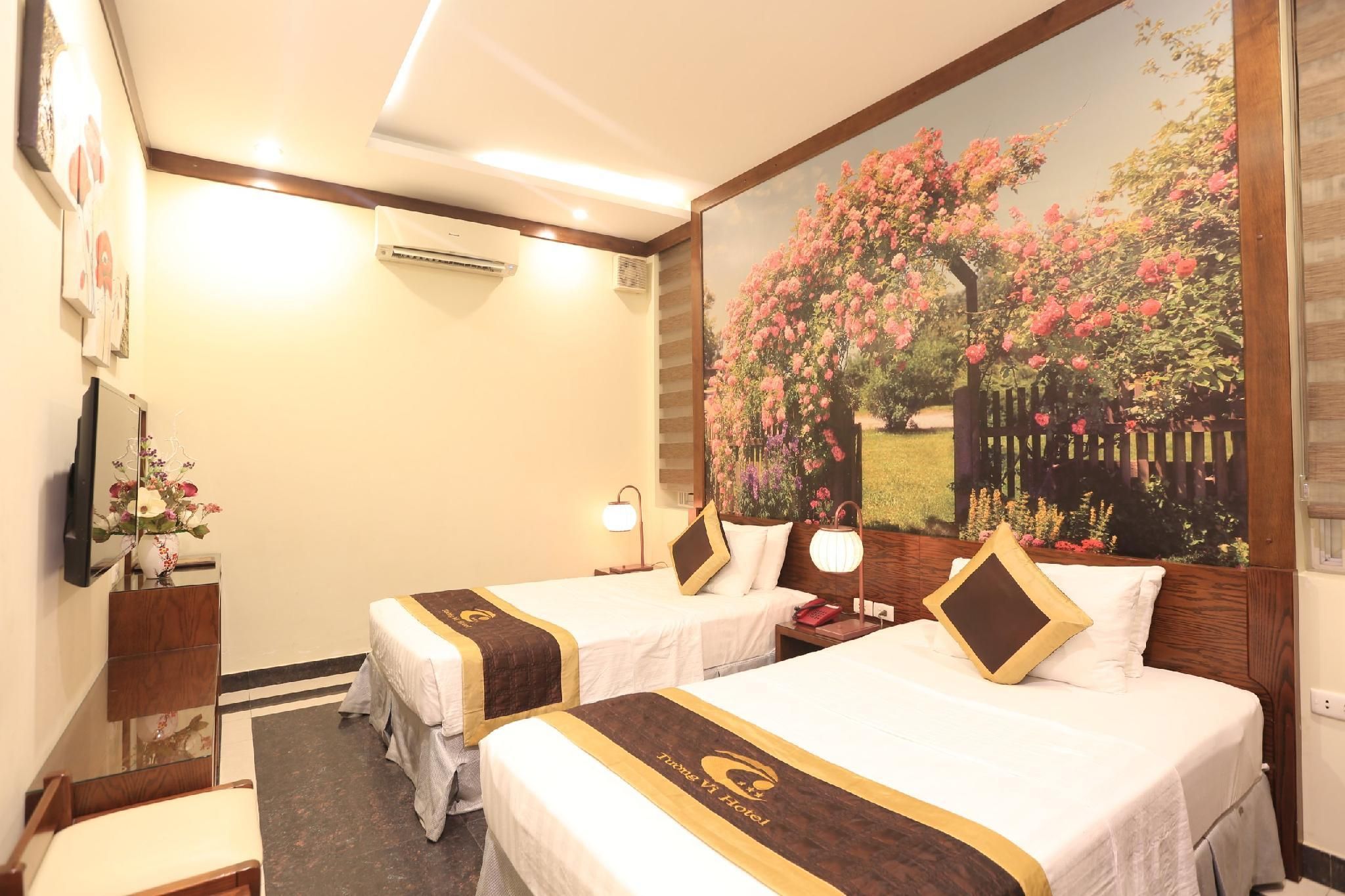 Deluxe Twin Bed with Jacuzzi