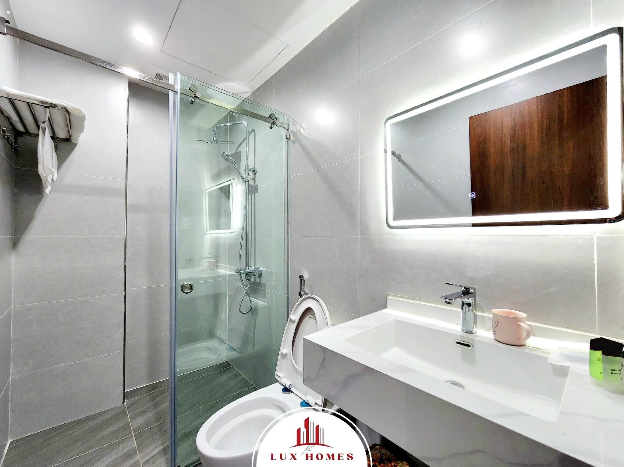 The LuxHomes Apartment - 231 Văn Cao Apartment 2