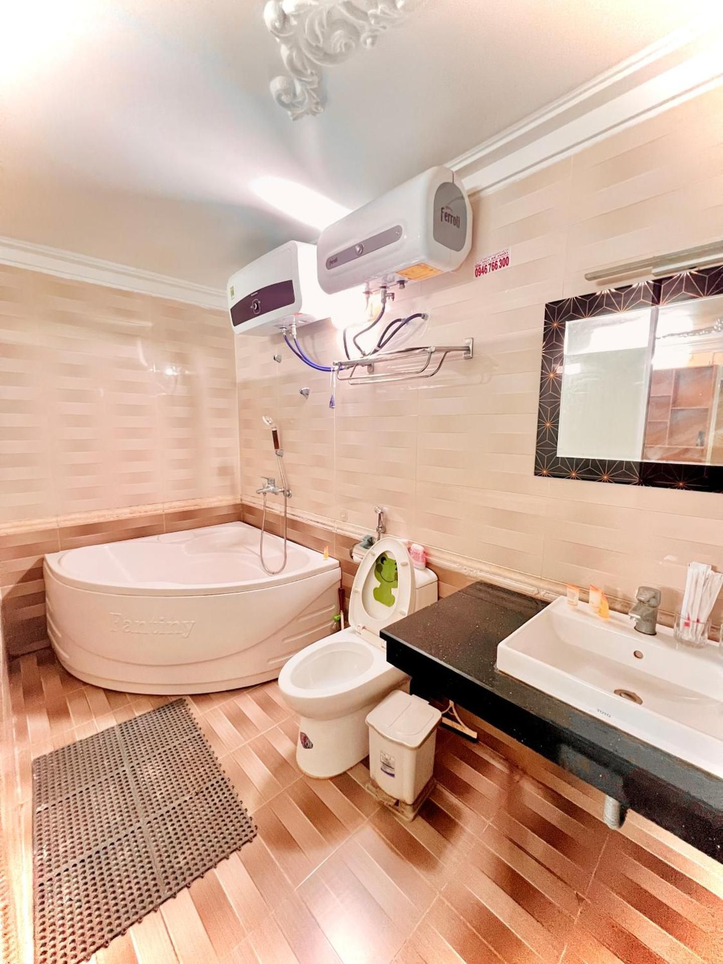Quadruple Room with Bath