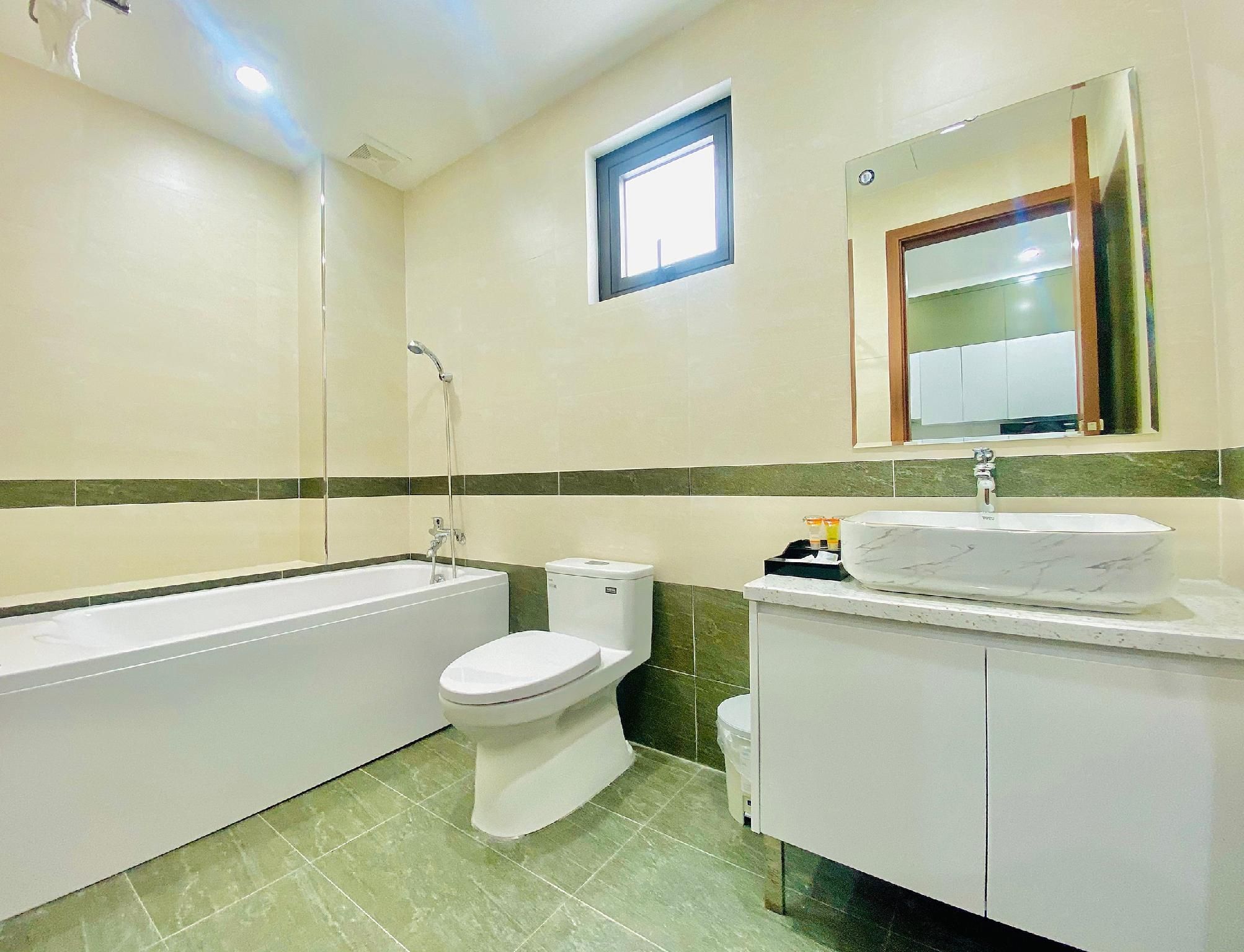 1-Bedroom Apartment for 2 Adults and 2 Children