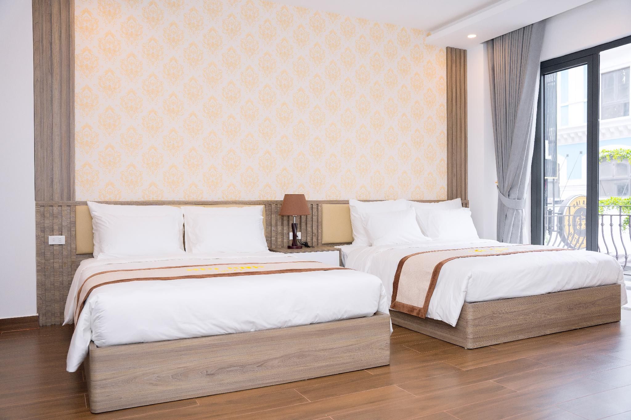 D - 2 Double Beds