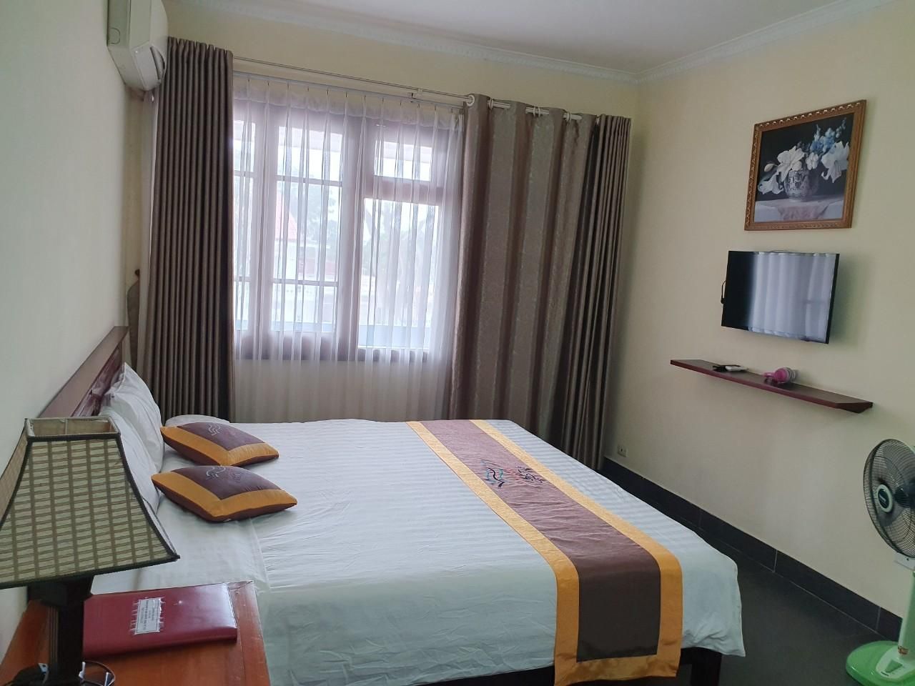Standard Room 105
