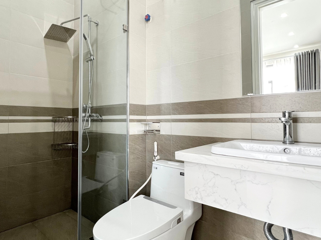 Merci Vinhomes Marina Hai Phong One-Bedroom Apartment Suite with Balcony