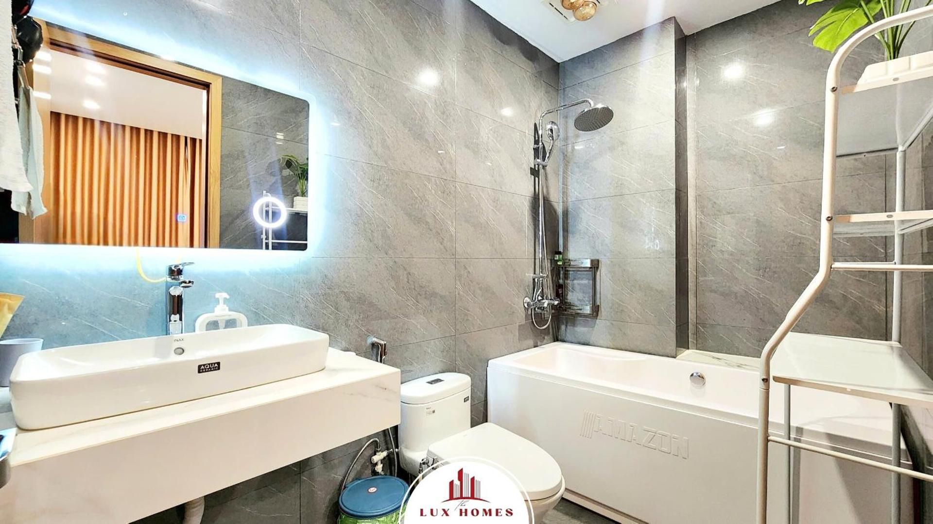 Two-Bedroom Apartment with City View