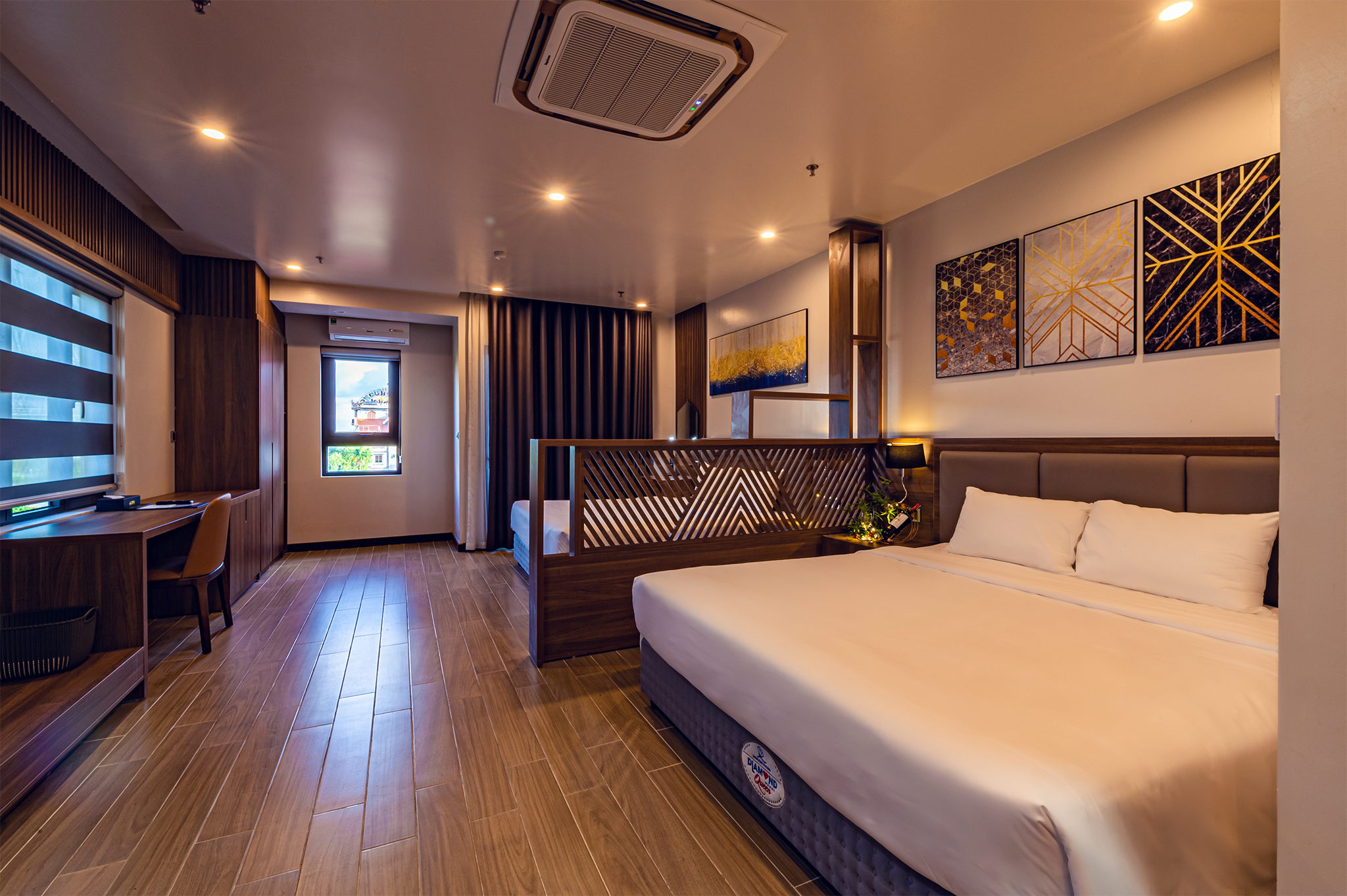 Deluxe Suite Twin