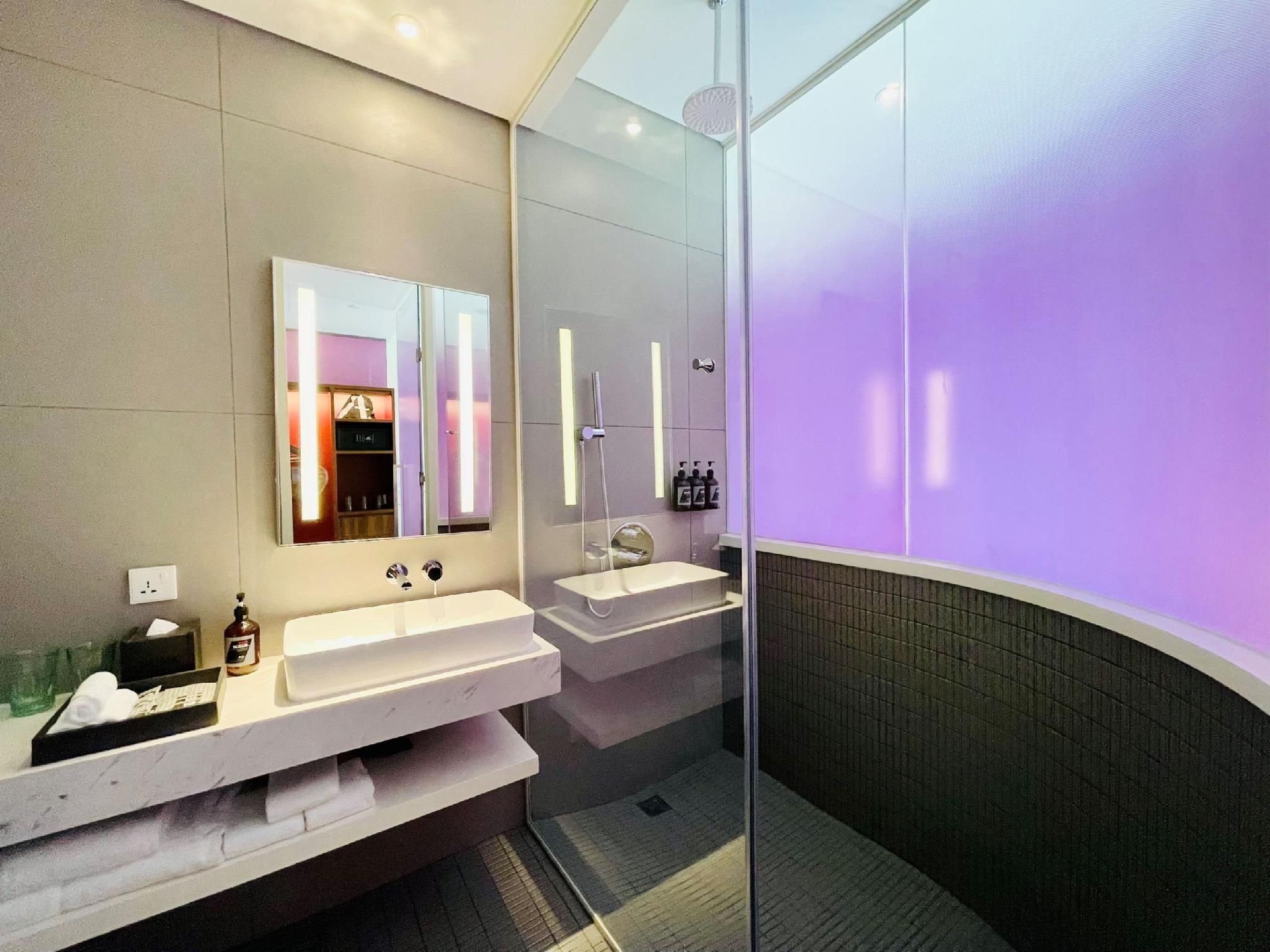 Family Room - 3 Beds