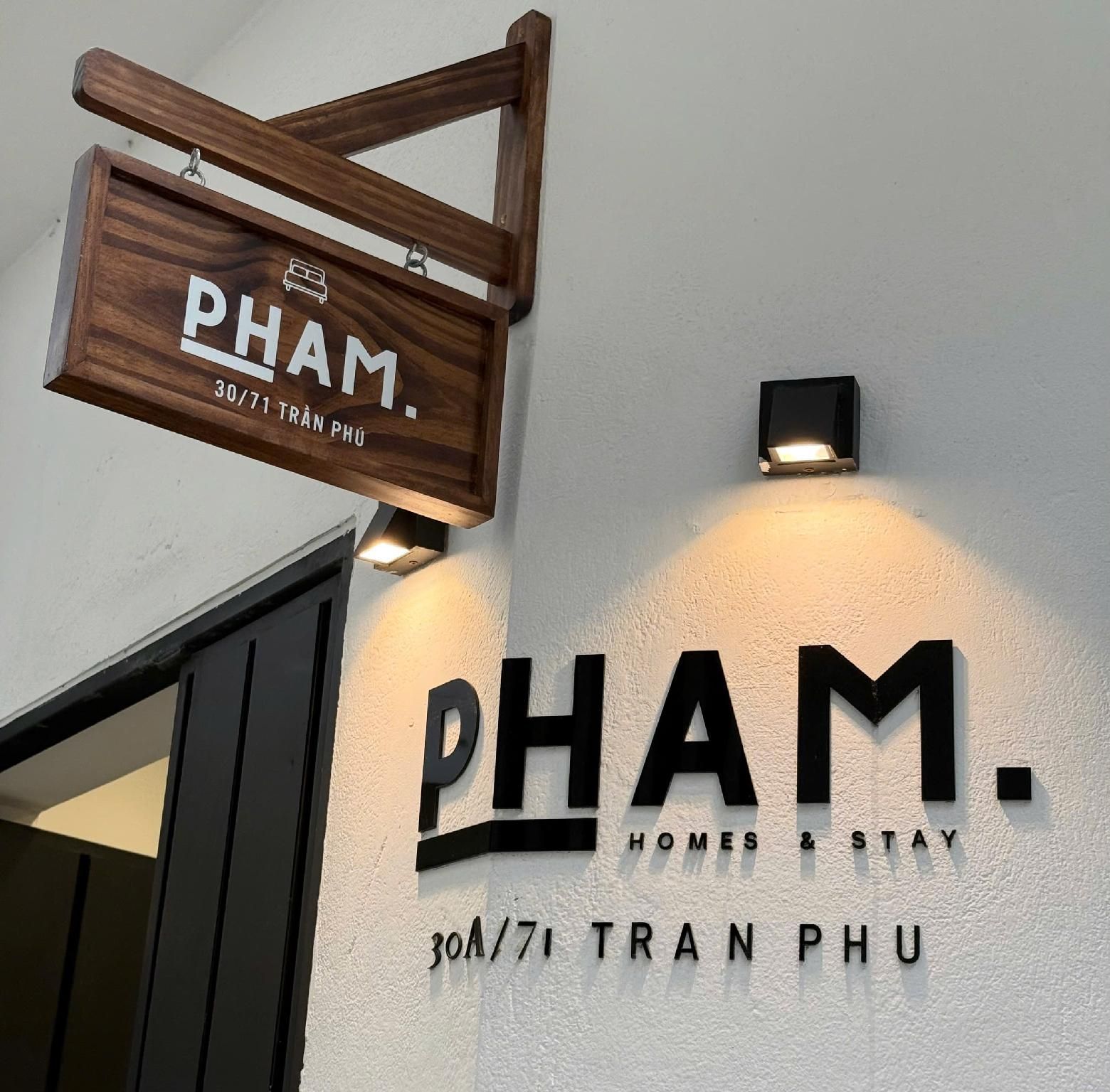 PHẠM. Homes