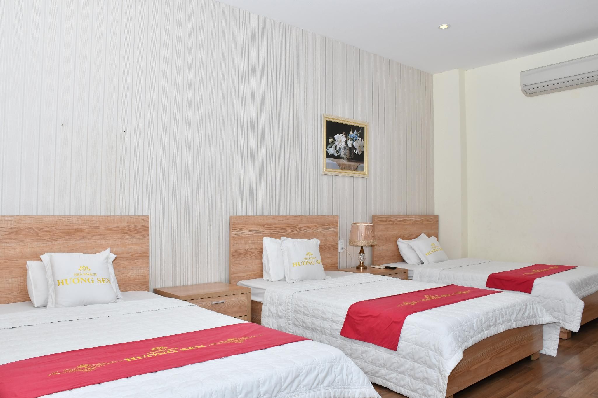 Triple Bedroom - with 3 Single Bed