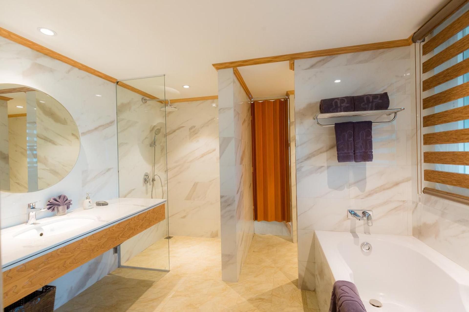 Diamond Room