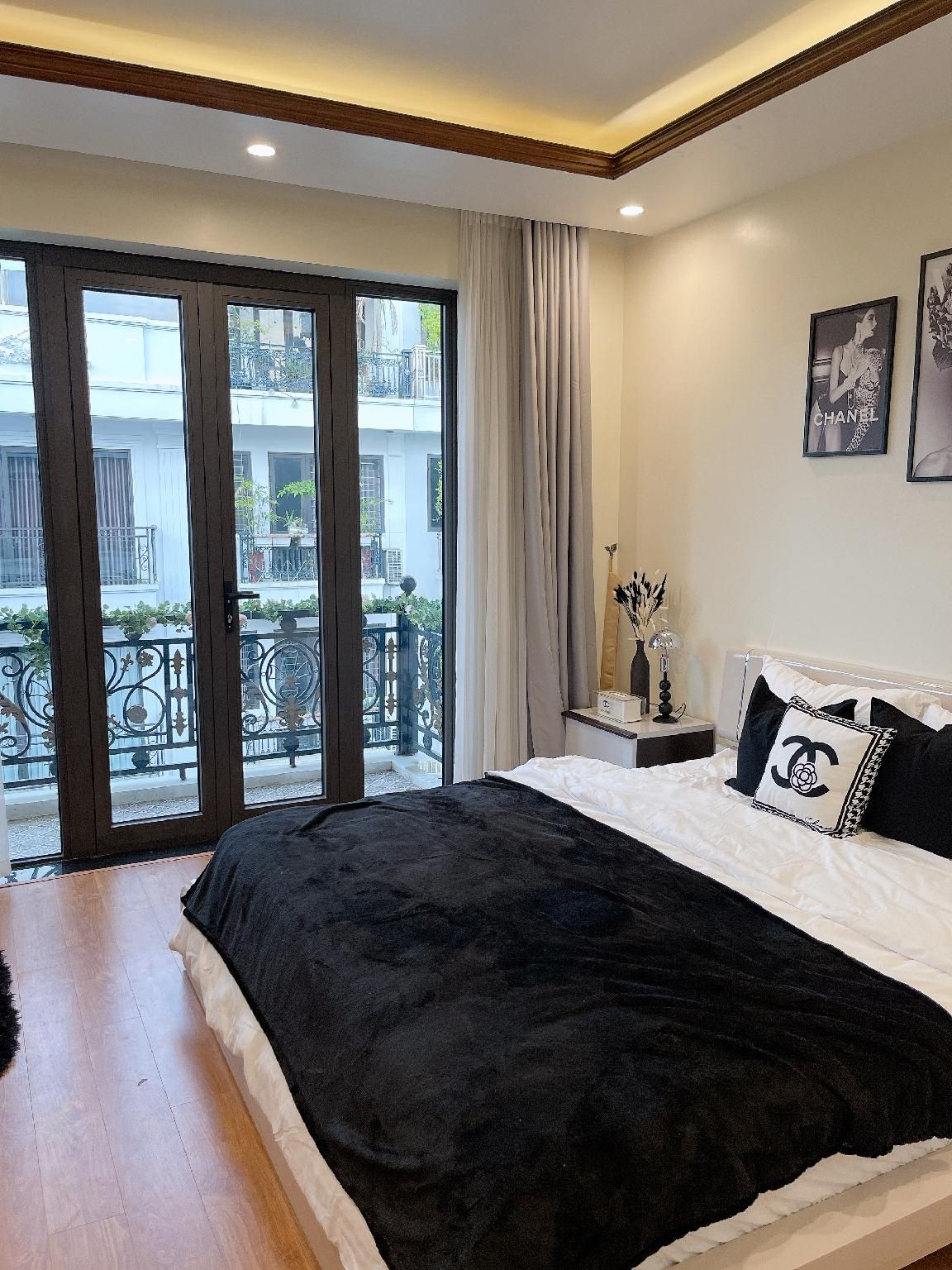 Super Deluxe Double Room with Balcony
