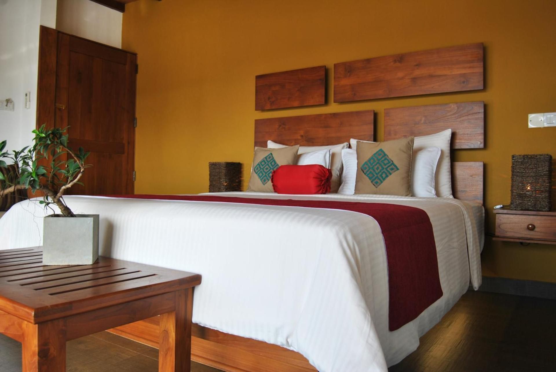 King Room with Balcony