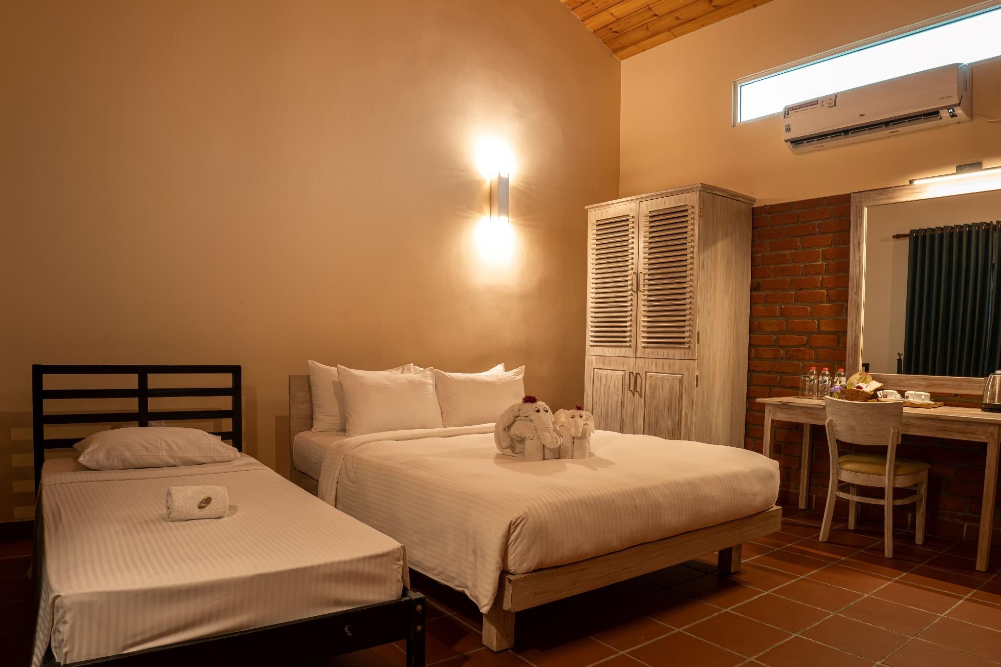 Deluxe Triple Room