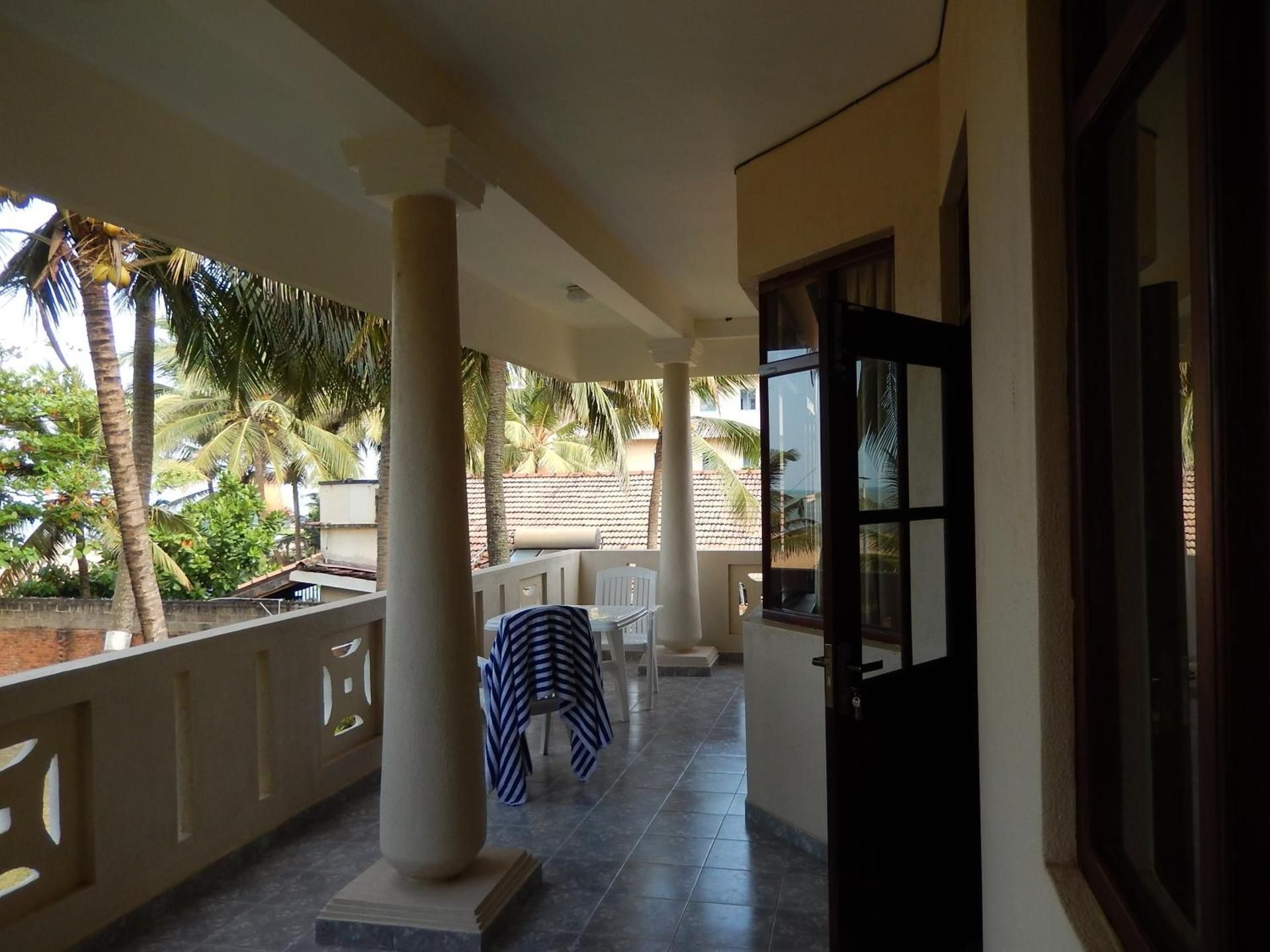 Deluxe Double Room with Balcony and Sea View