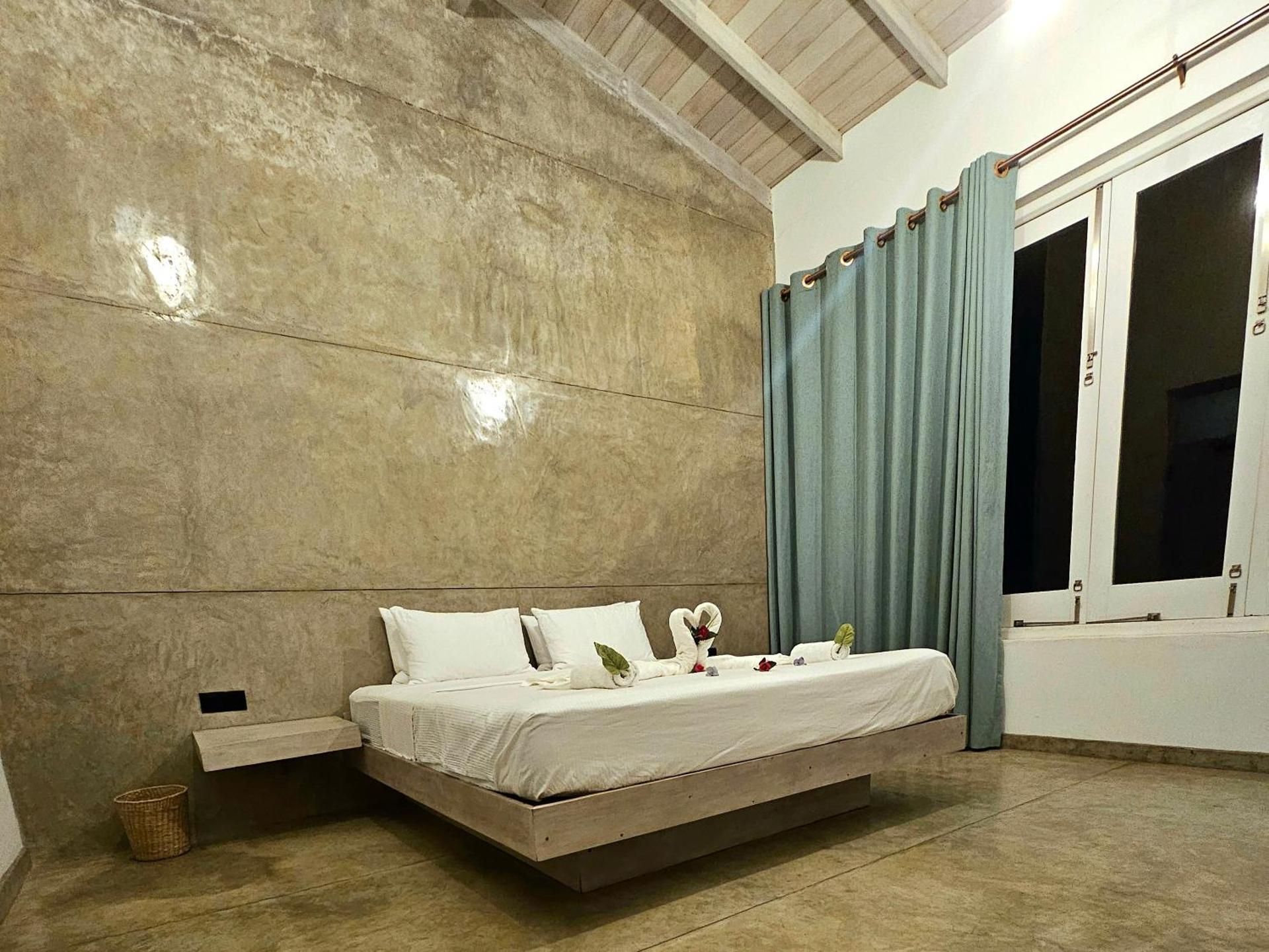 Double or Twin Room with City View